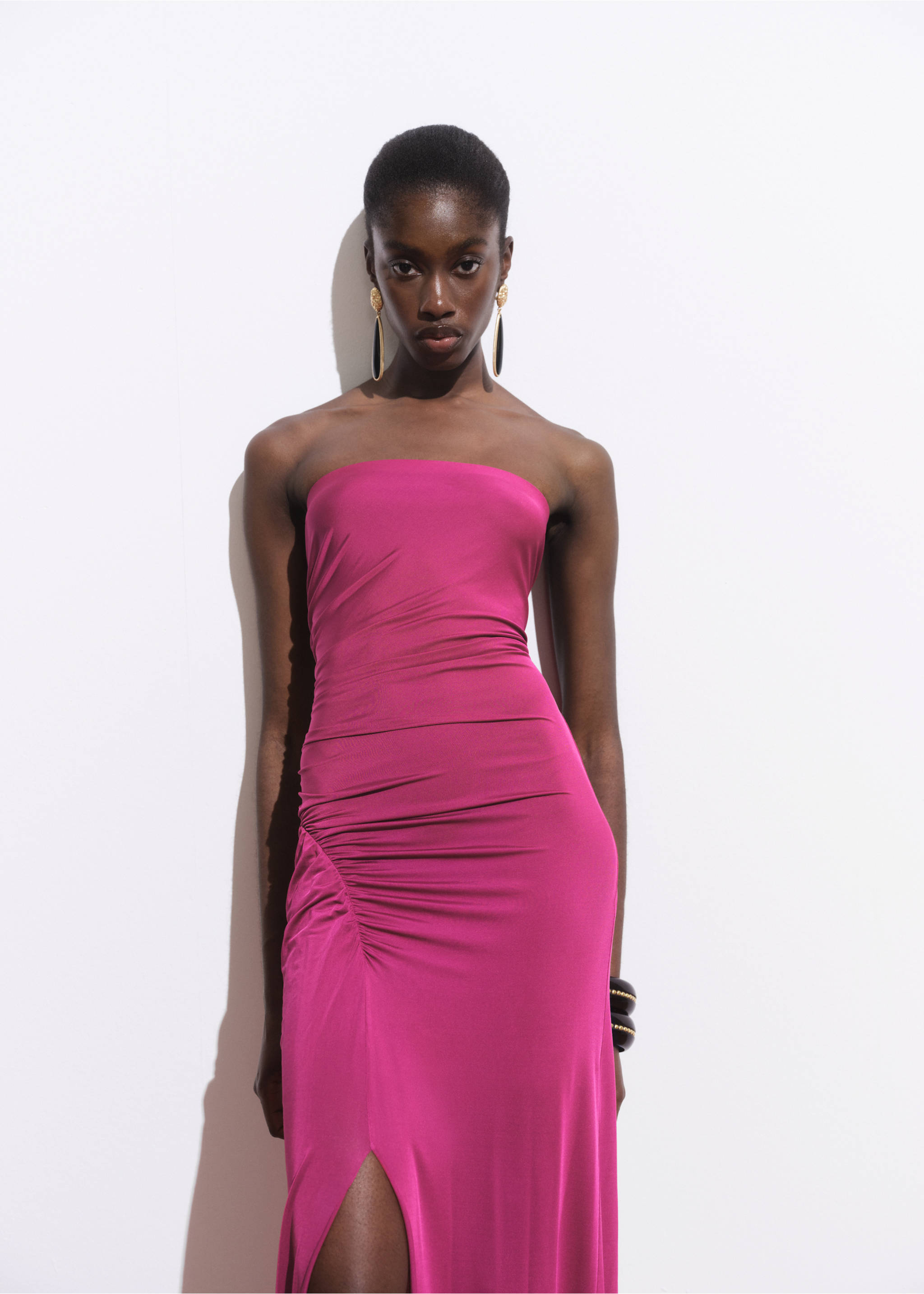 Draped strapless dress - Details of the article 1, Fuchsia. Ref: 17091270-00.