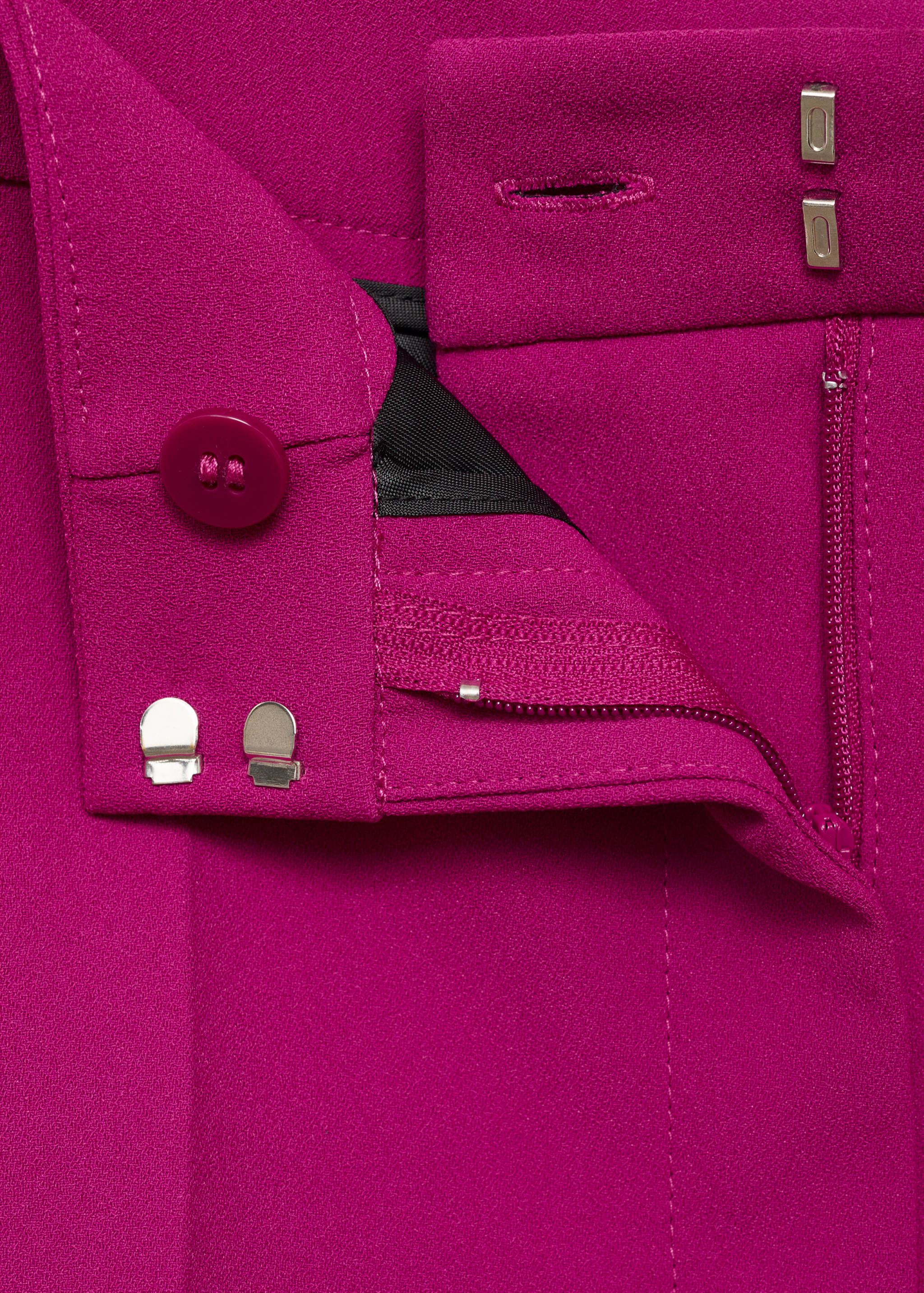 Gerade Shorts mit mittlerer Bundhöhe - Detail des Artikels 8