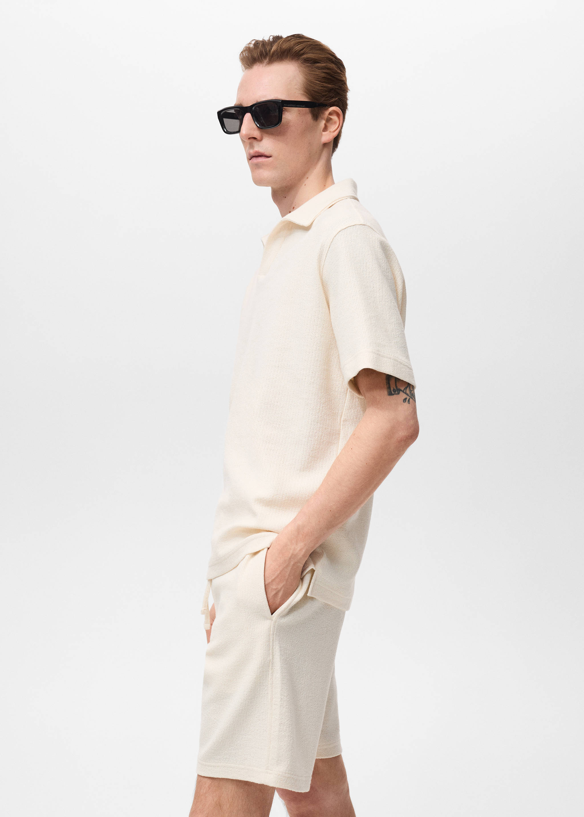 Koszulka polo regular fit z teksturą - Szczegóły artykułu 2