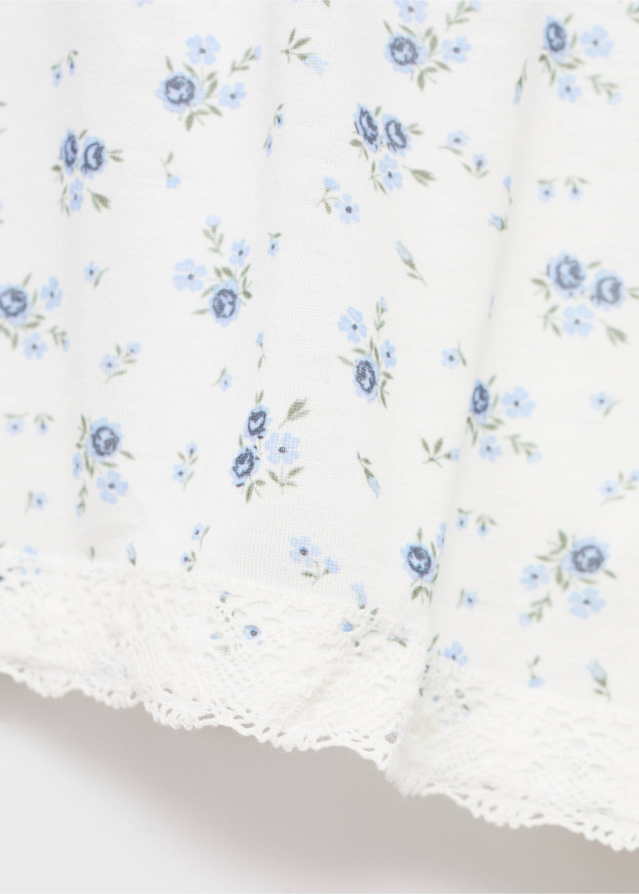 Floral-print pyjama shorts with lace trim - Details of the article 8, White. Ref: 17091523-00.
