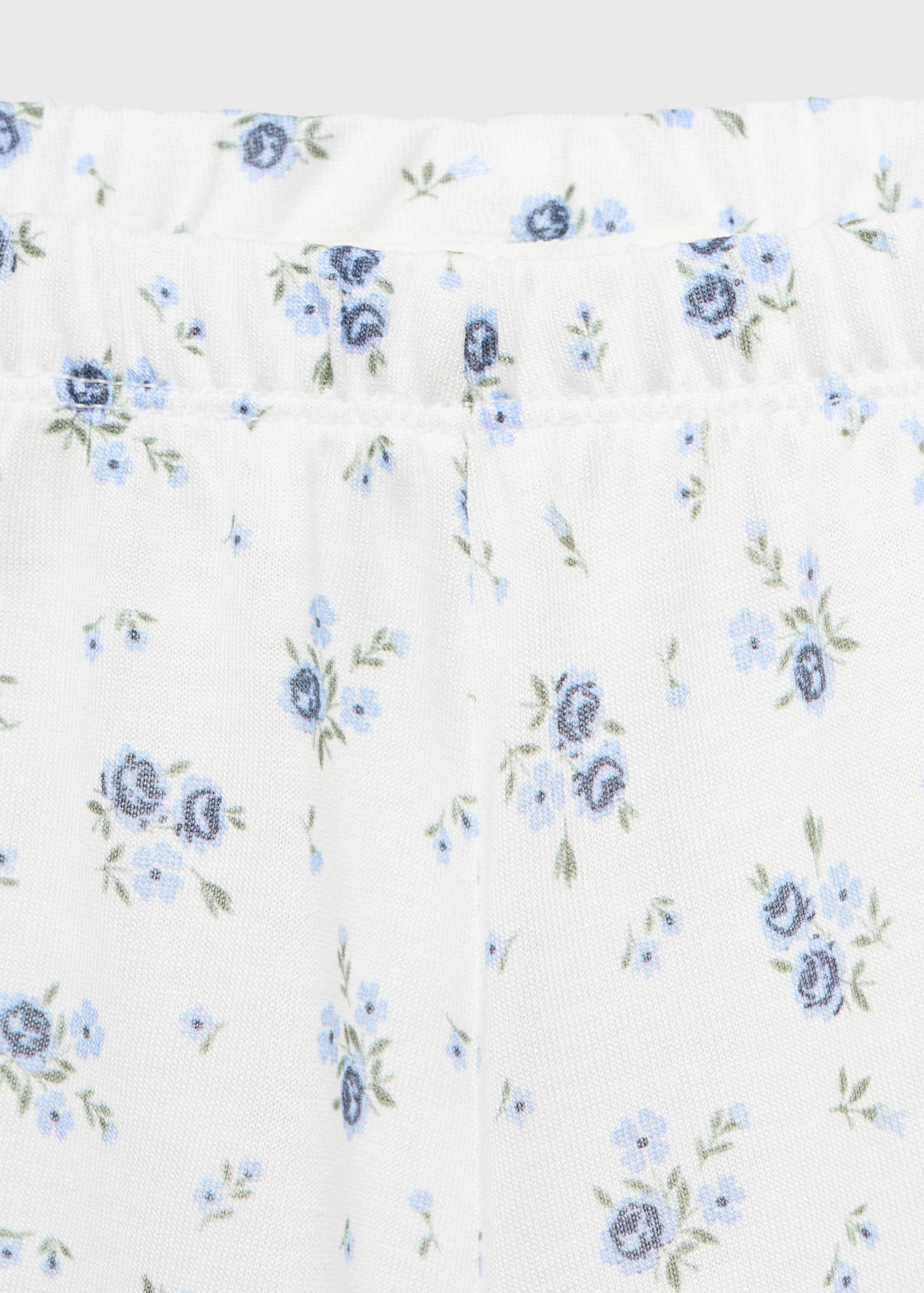 Floral-print pyjama shorts with lace trim - Details of the article 0