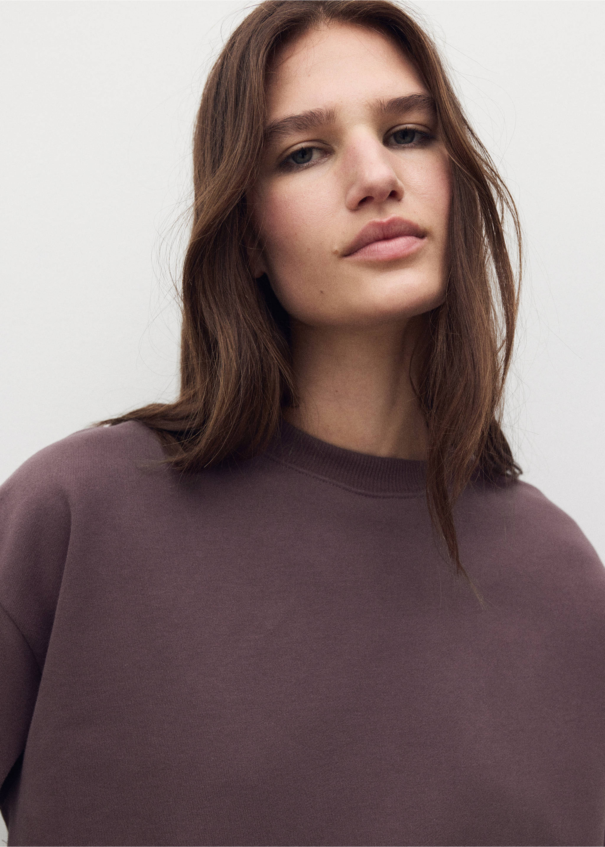 Plain organic cotton sweatshirt - Details of the article 1, Dark Red. Ref: 17091524-00.