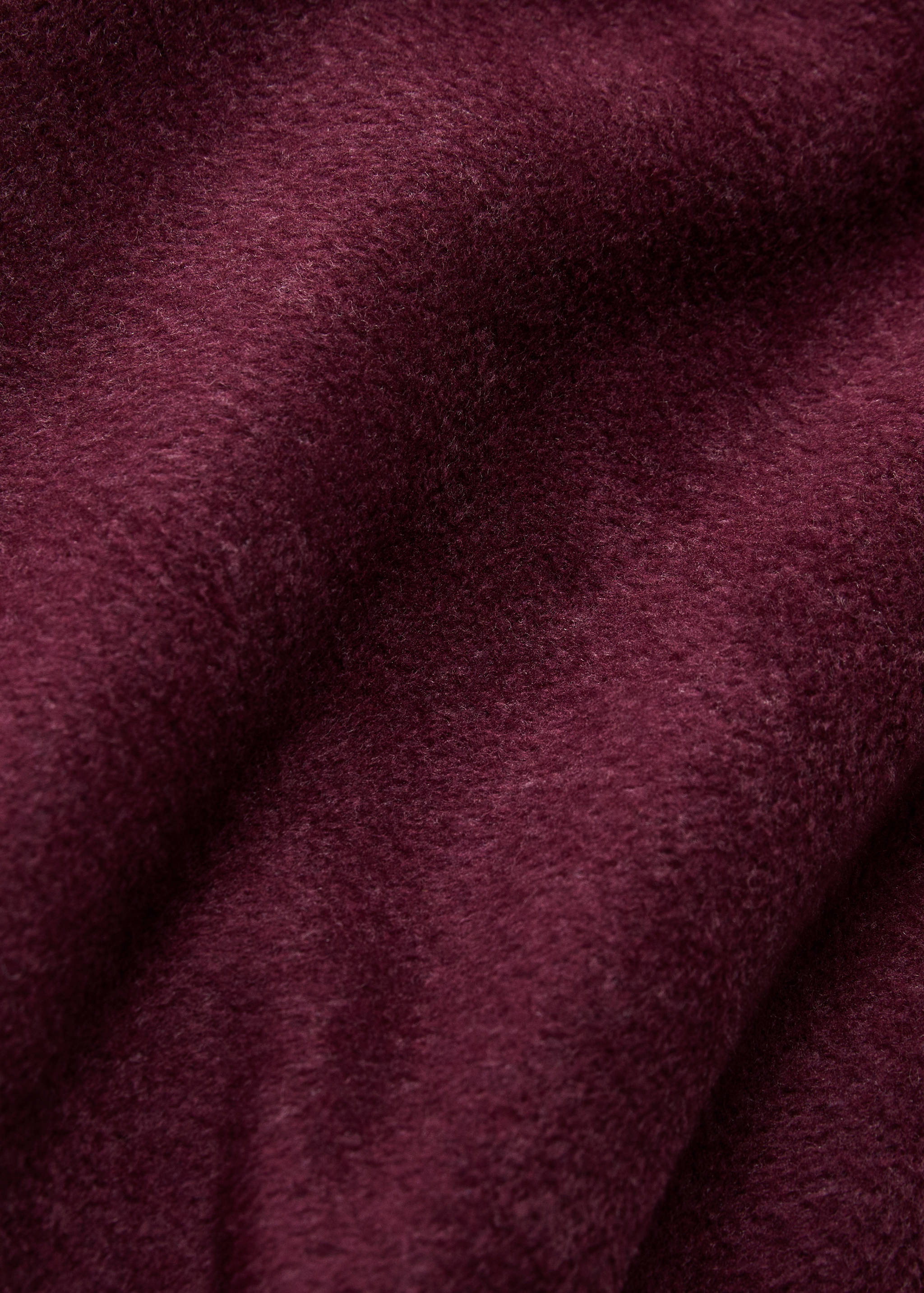 Soft fleece blanket with saddle-stitch detail - Details of the article 2