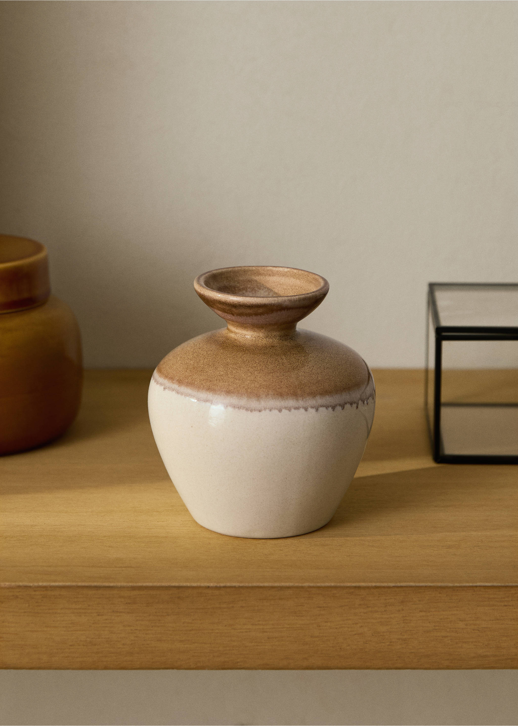 Small stoneware vase - General plane, Beige. Ref: 17091535-00.