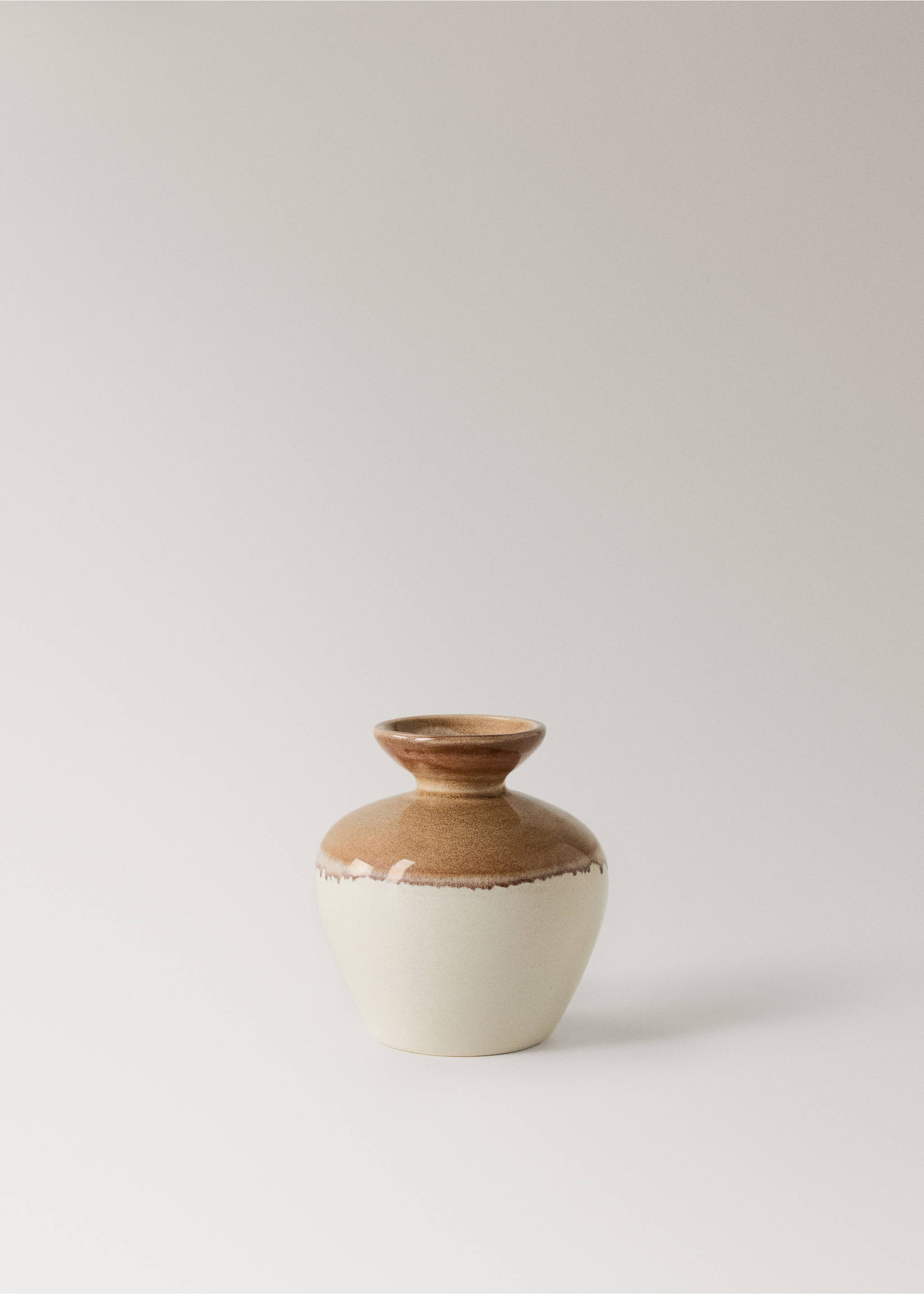 Small stoneware vase - Article without model, Beige. Ref: 17091535-00.