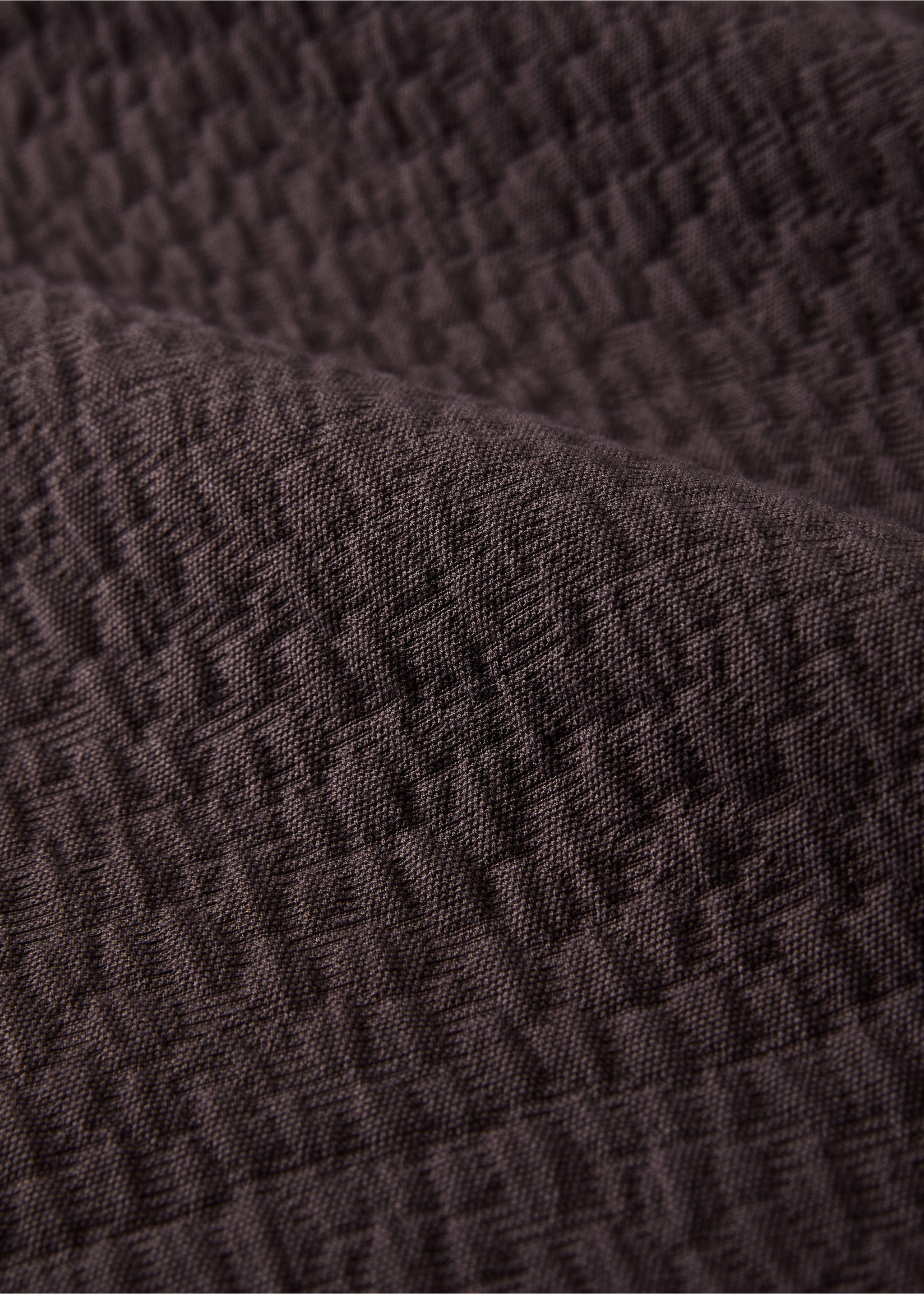 Přehoz na postel z bavlny garment-dyed se strukturou, na postel 130/150 cm - Detail zboží 2, Ostružina. Ref: 17091556-00.