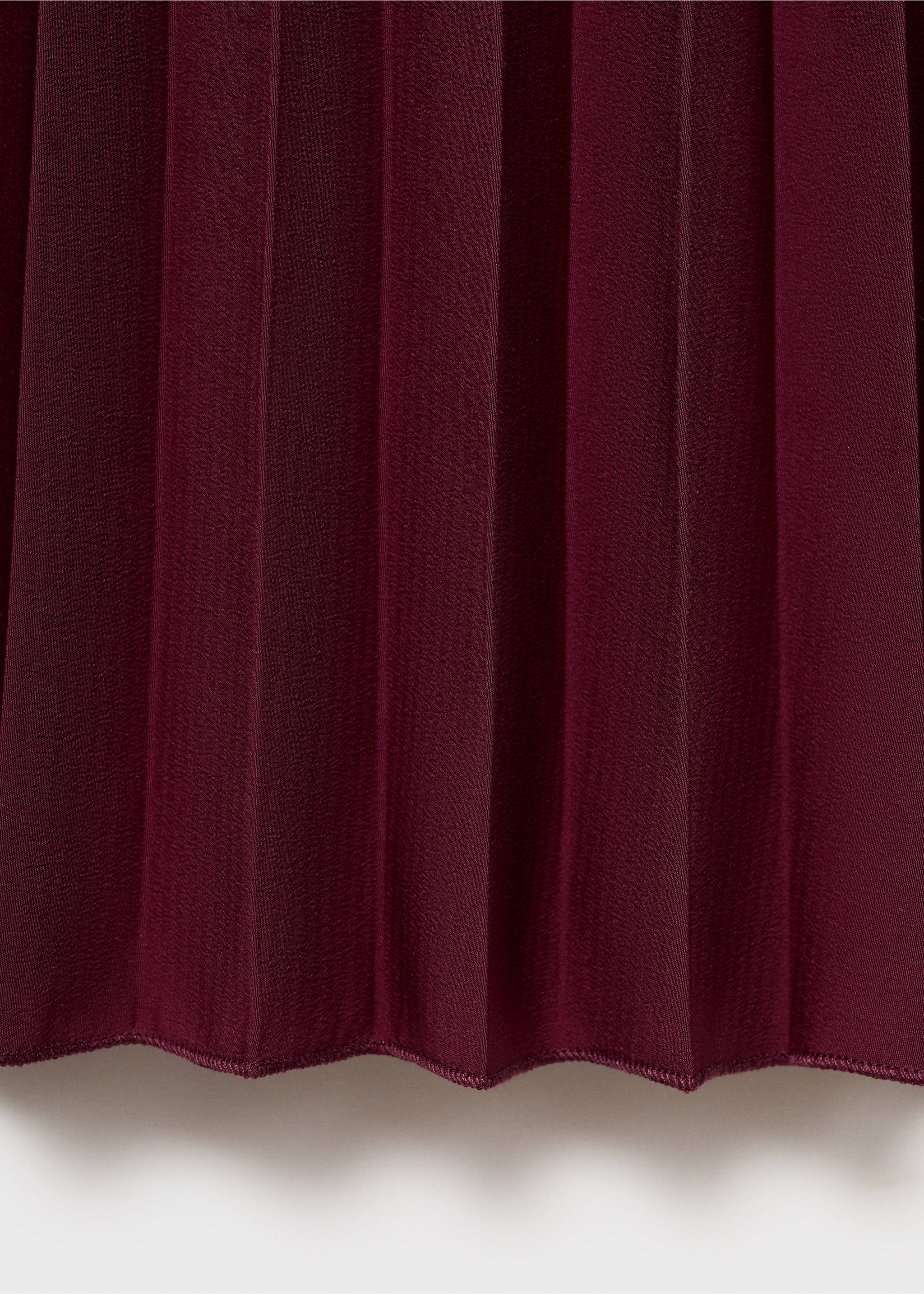 Long pleated skirt - Details of the article 0, Burgundy. Ref: 17092539-00.