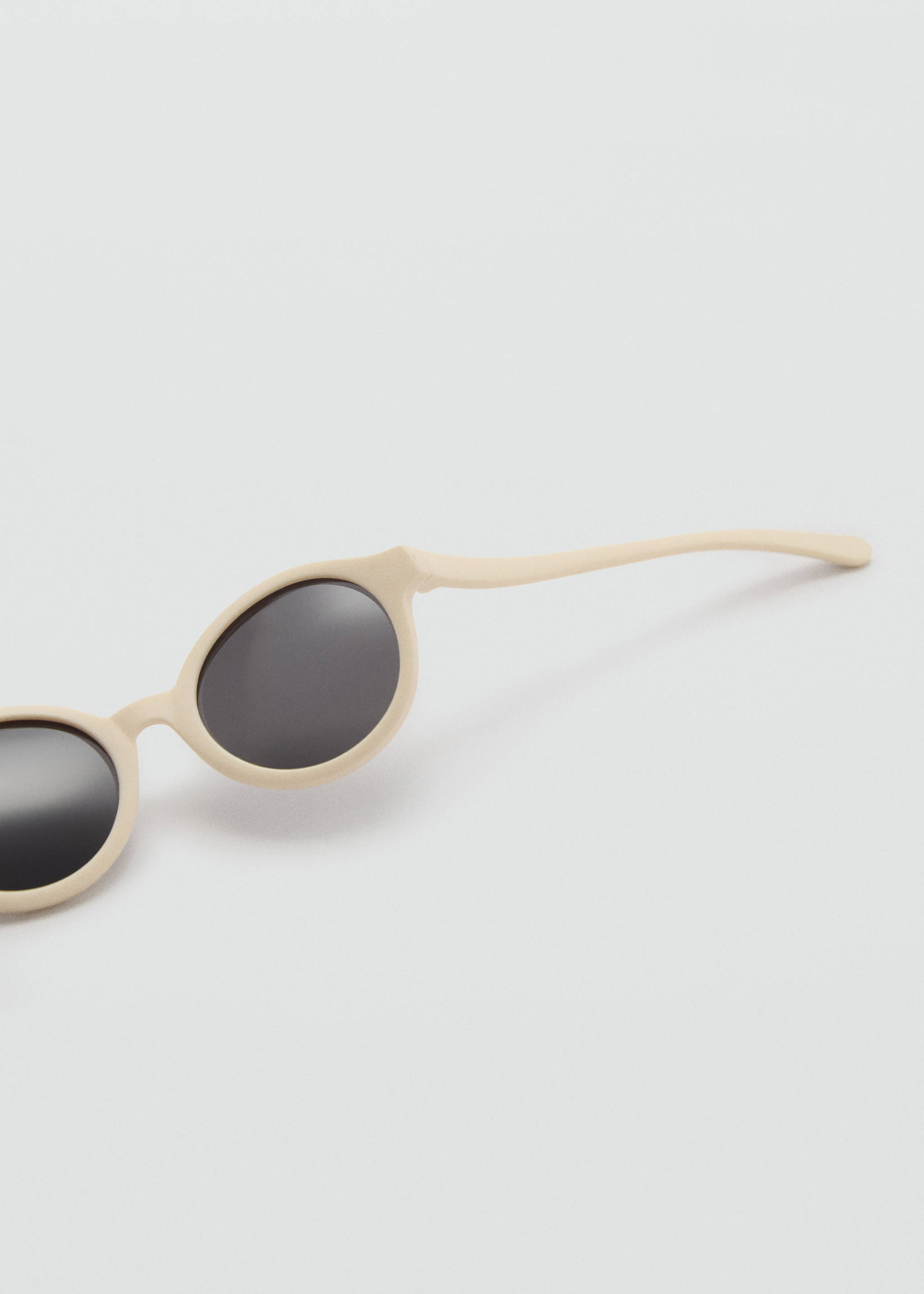 Round-framed sunglasses - Details of the article 1