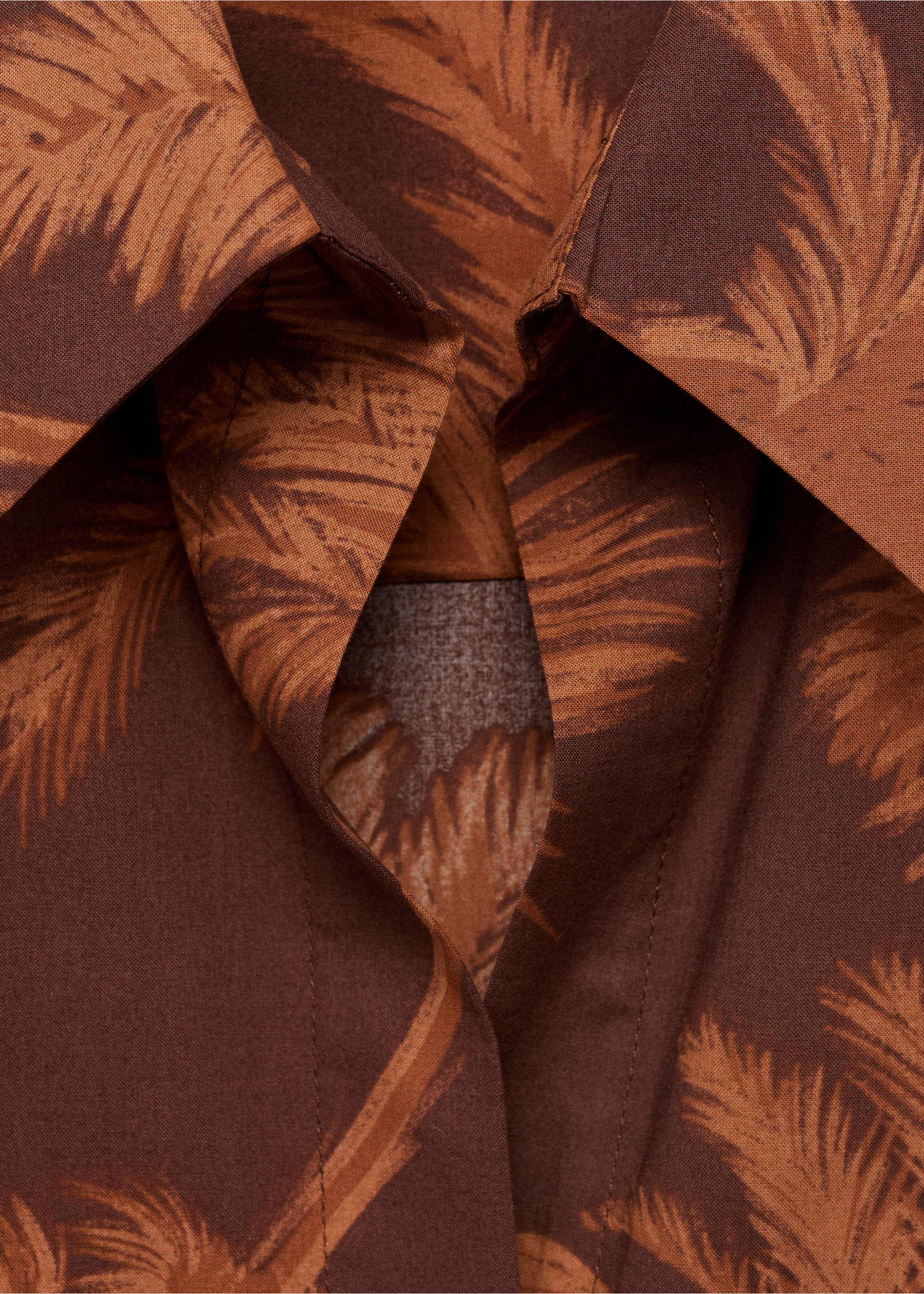 Palm tree print cotton shirt - Details of the article 8, Brown. Ref: 17092900-00.