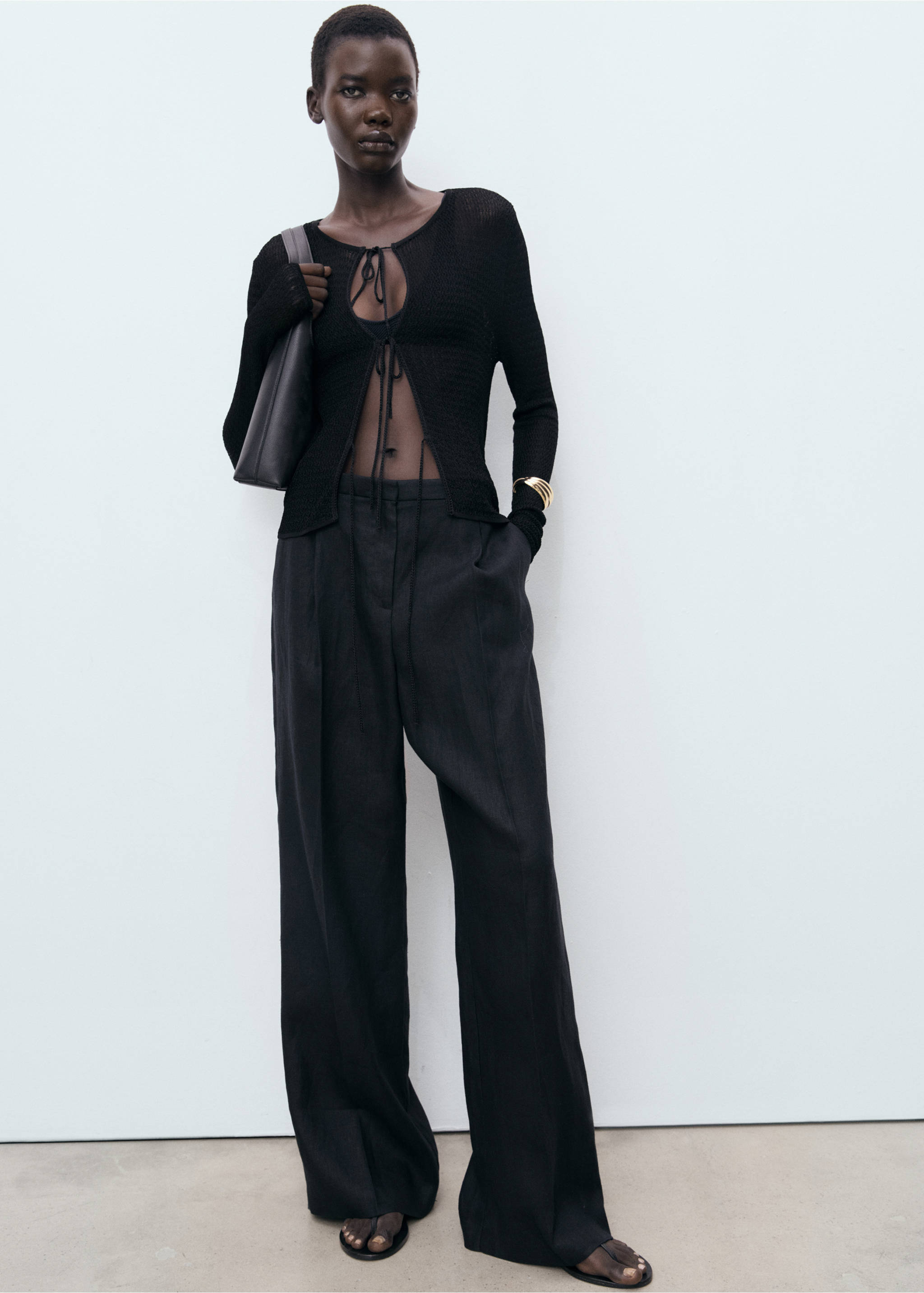 Knitted cardigan with ties - General plane, Black. Ref: 17092903-00.