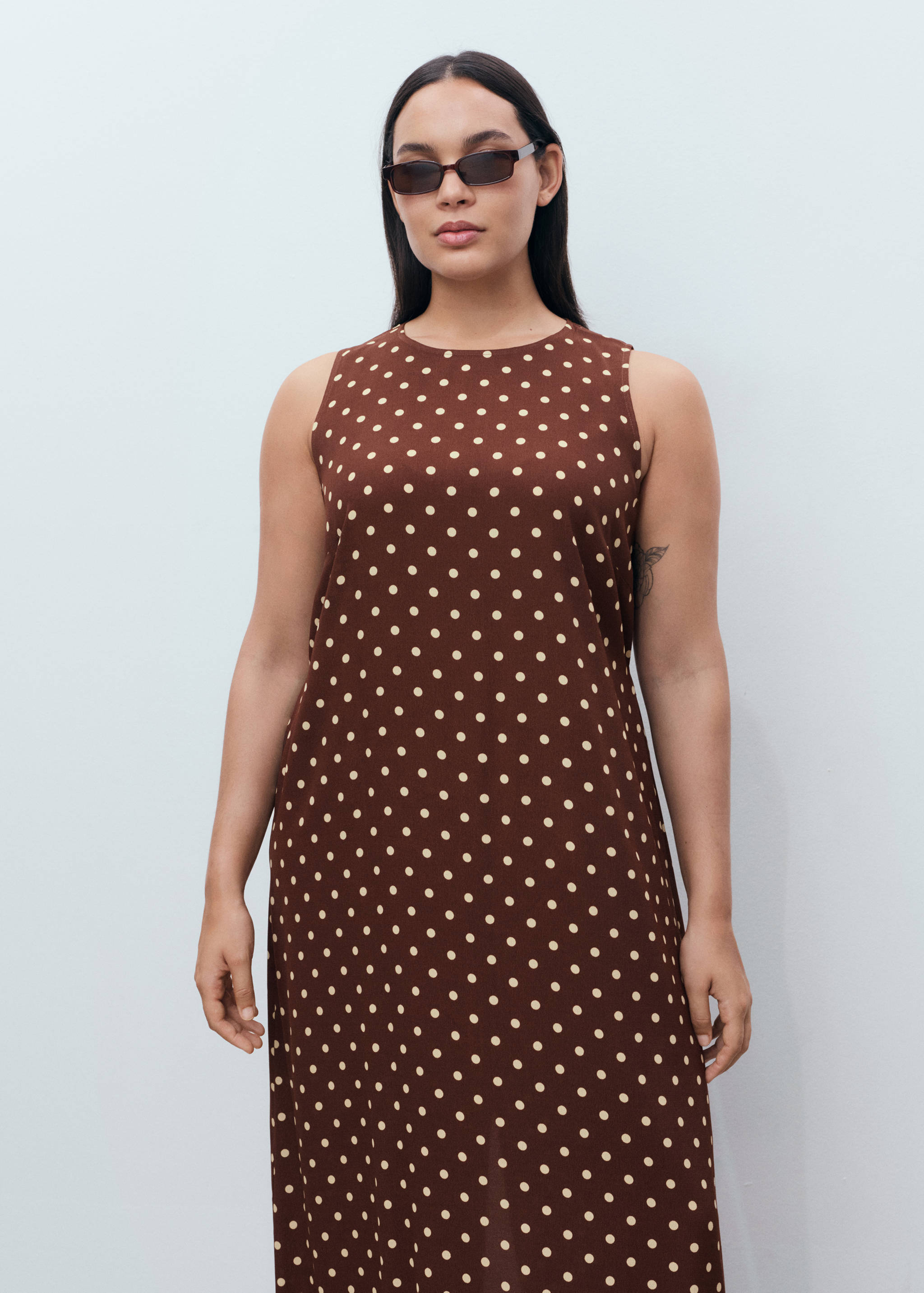 Vestido às bolas com laço - Pormenor do artigo 5