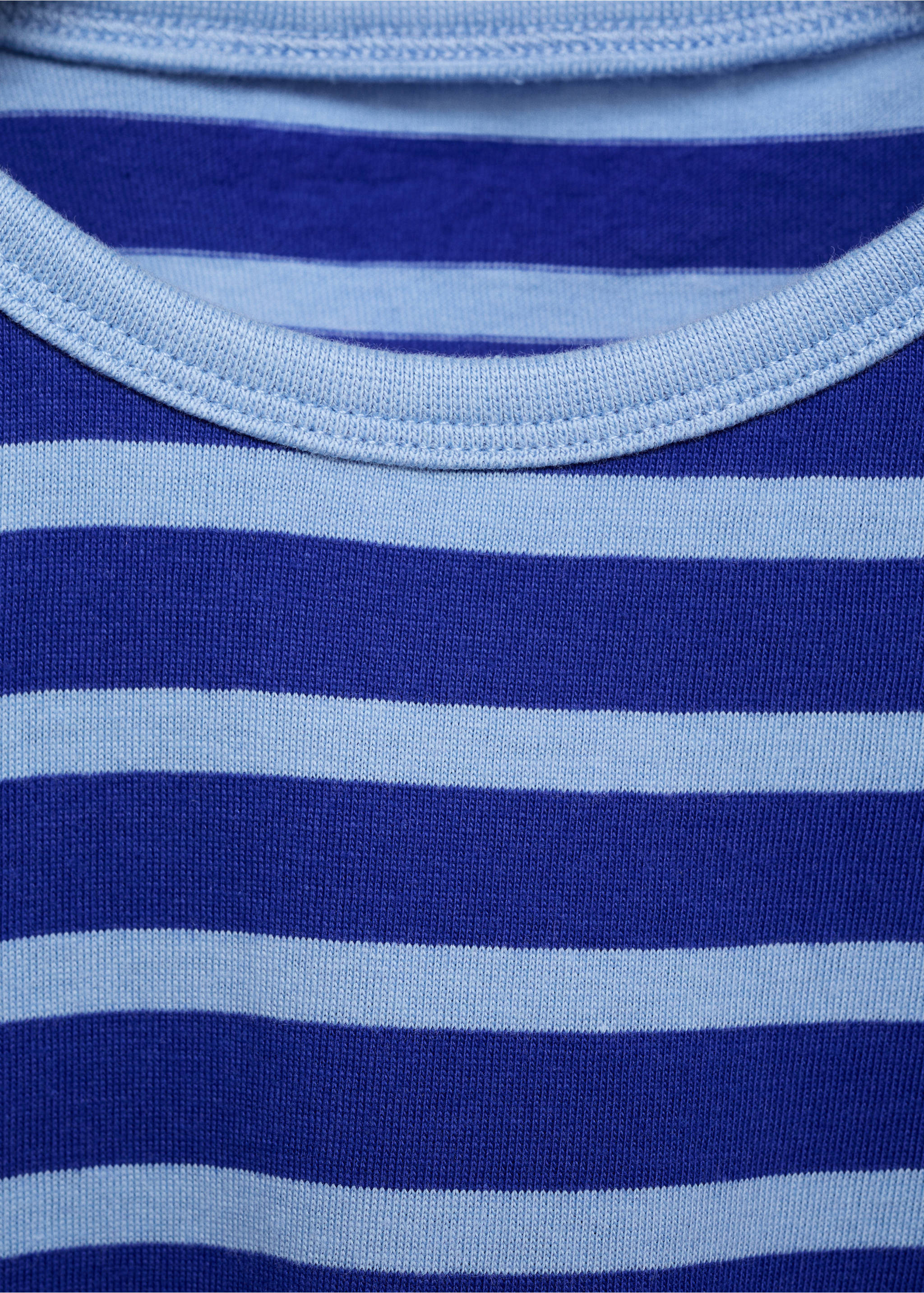 Striped t-shirt with cut-out - Details of the article 0, Vibrant blue. Ref: 17093281-00.