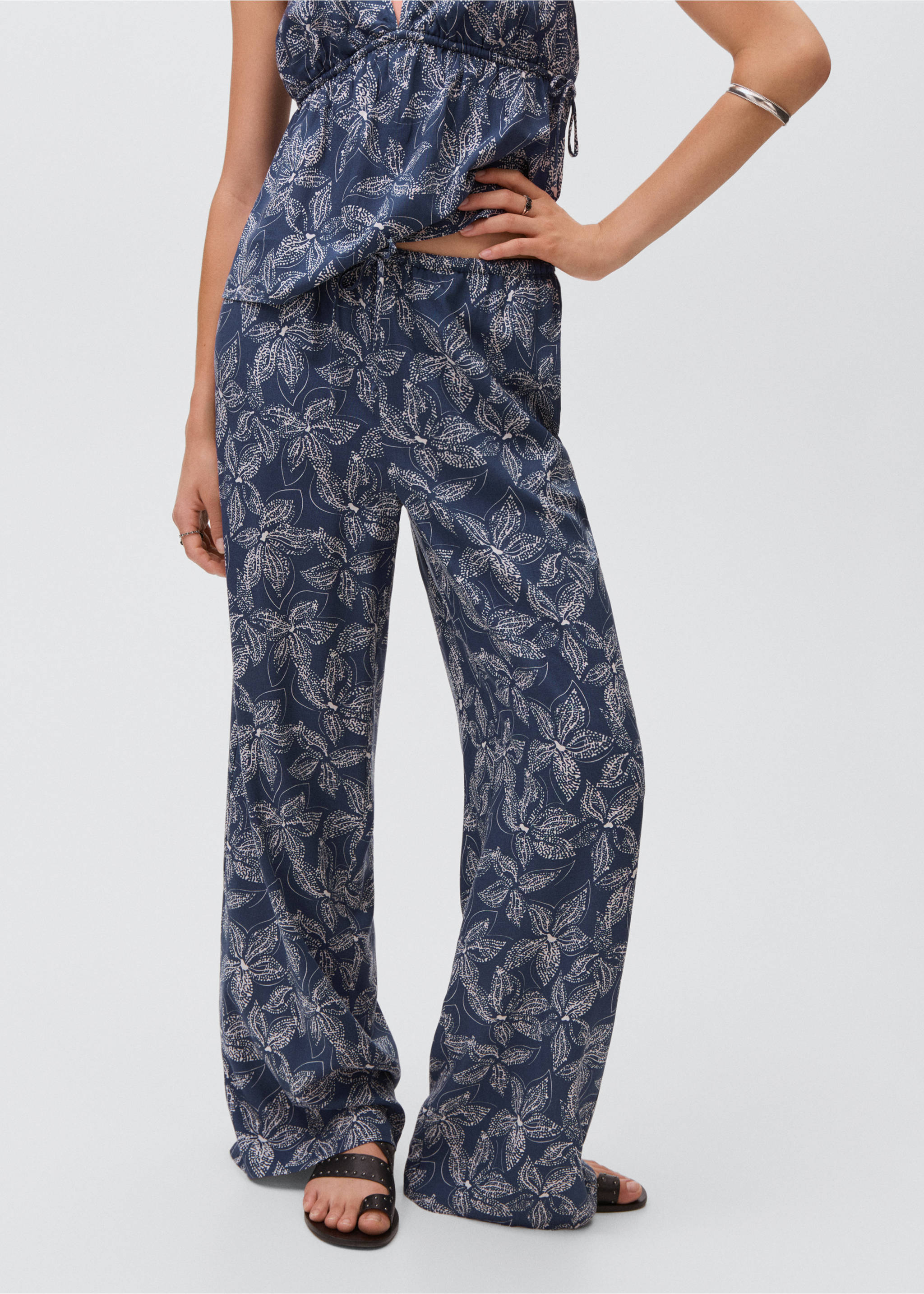 Flower print trousers - Medium plane, Navy. Ref: 17093289-00.