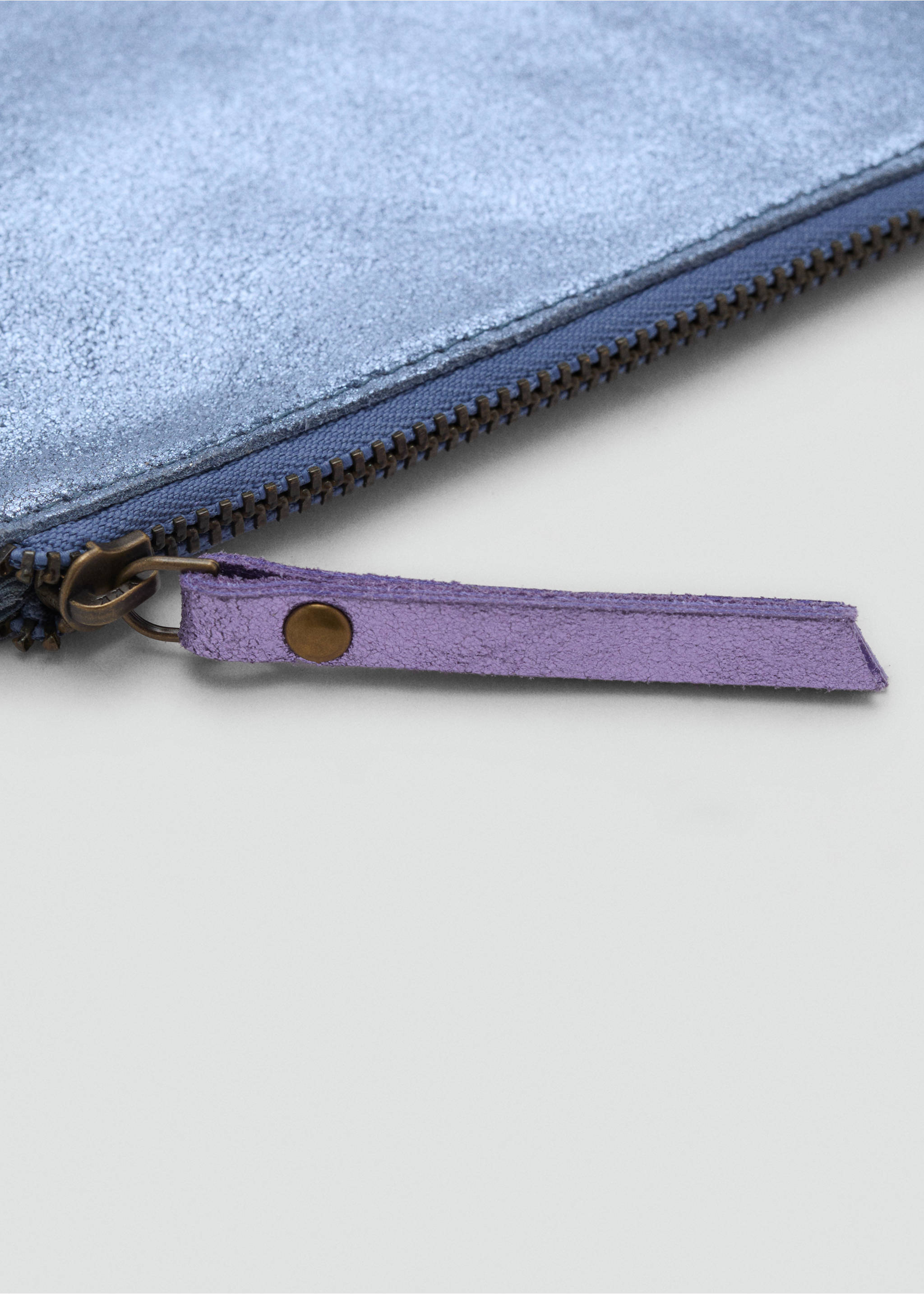 Metallic leather purse - Details of the article 1, Blue. Ref: 17093297-00.