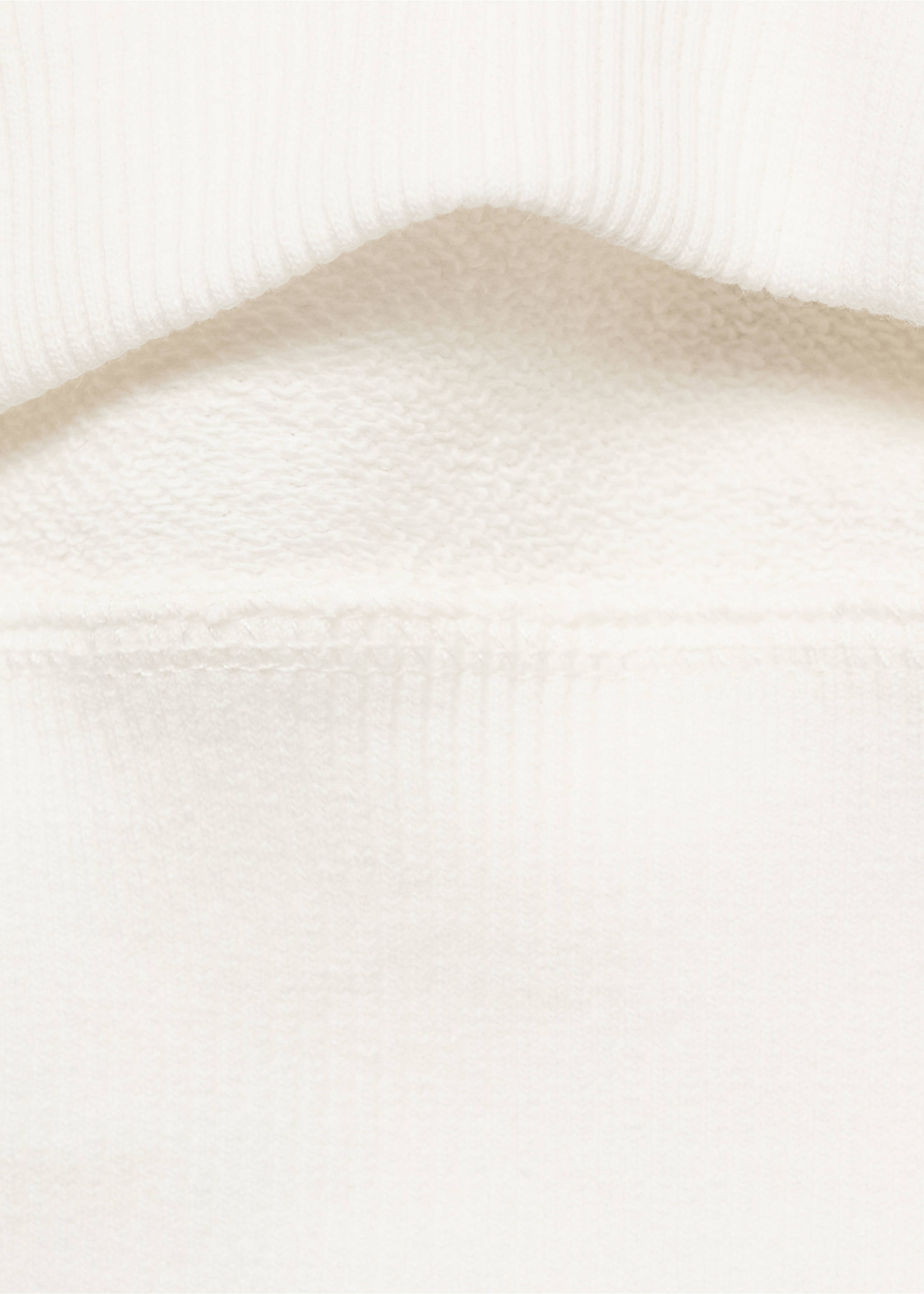 Minnie Mouse sweatshirt - Details of the article 0, Off White. Ref: 17093320-00.
