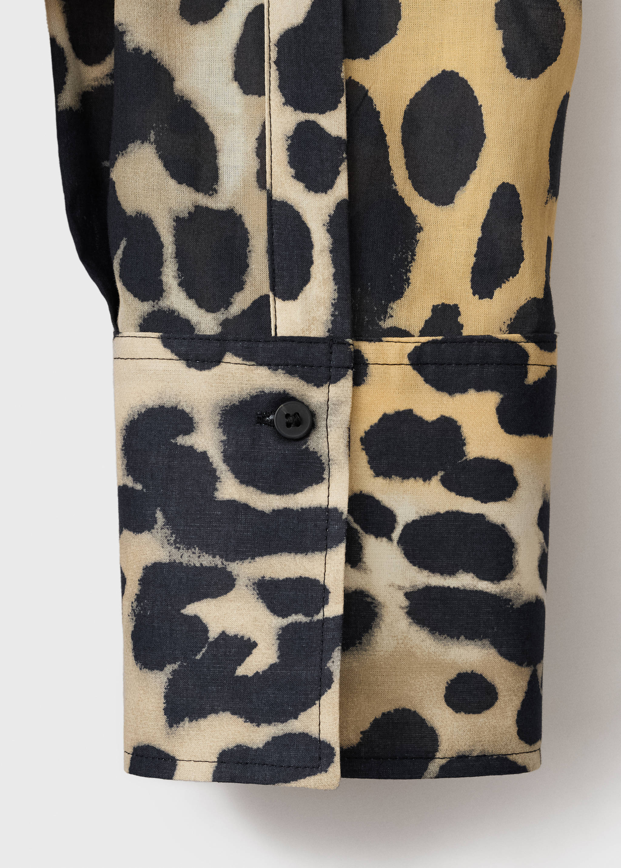 Chemise léopard à poche - Détail de l'article 0