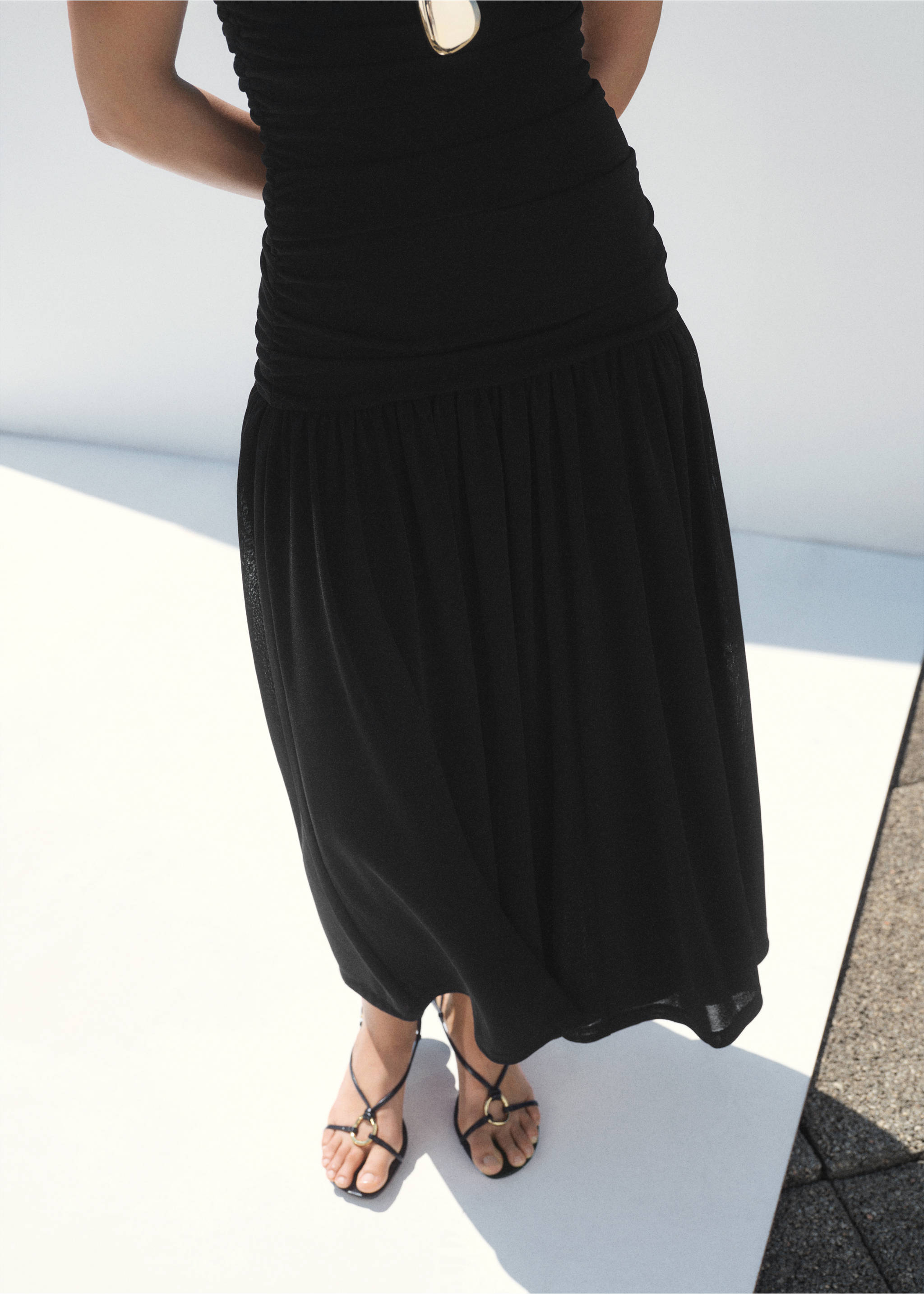 Gathered midi-dress - Details of the article 1, Black. Ref: 17093330-00.