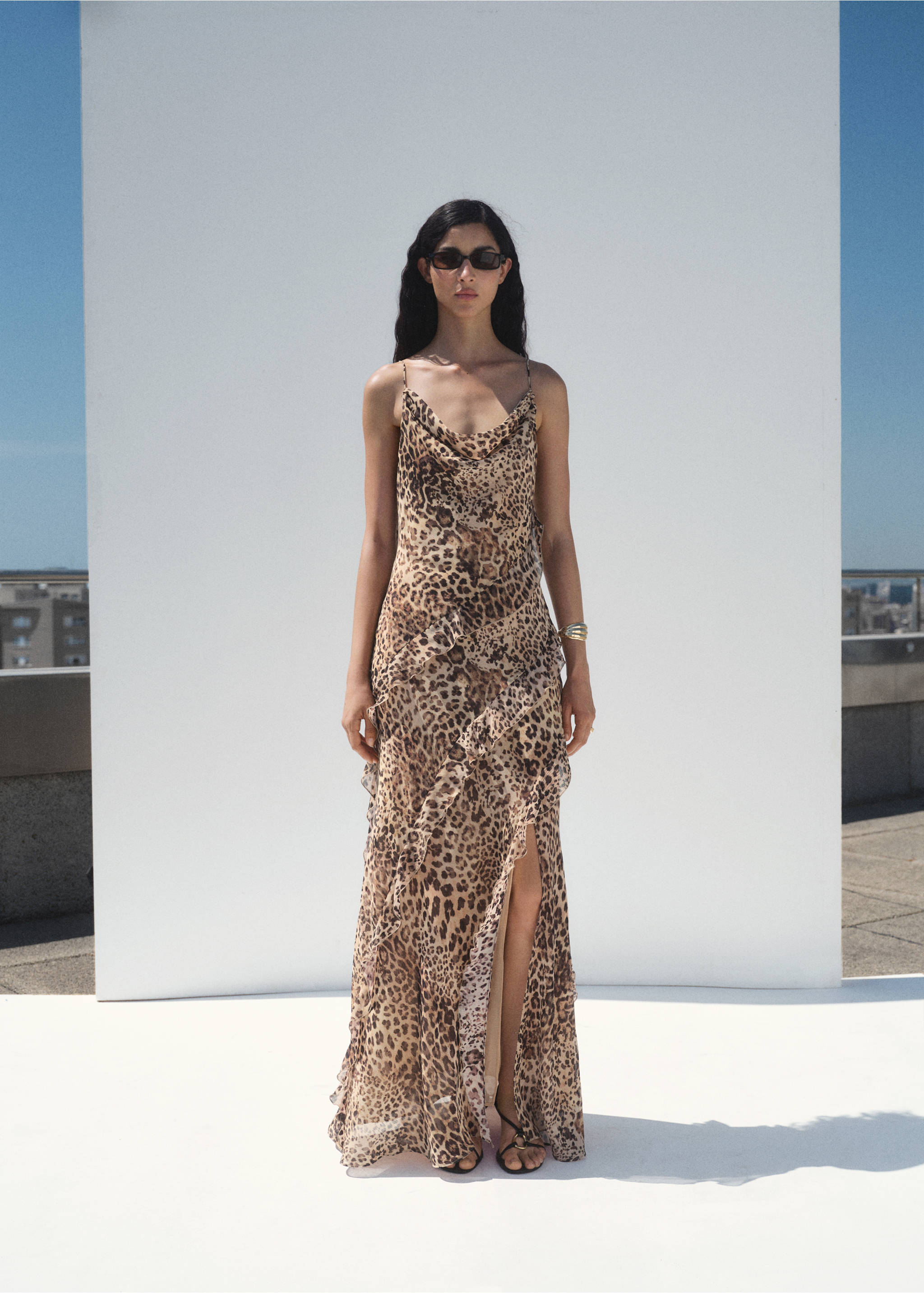 Leopard-print ruffle dress with opening - General plane, Ecru. Ref: 17093331-00.