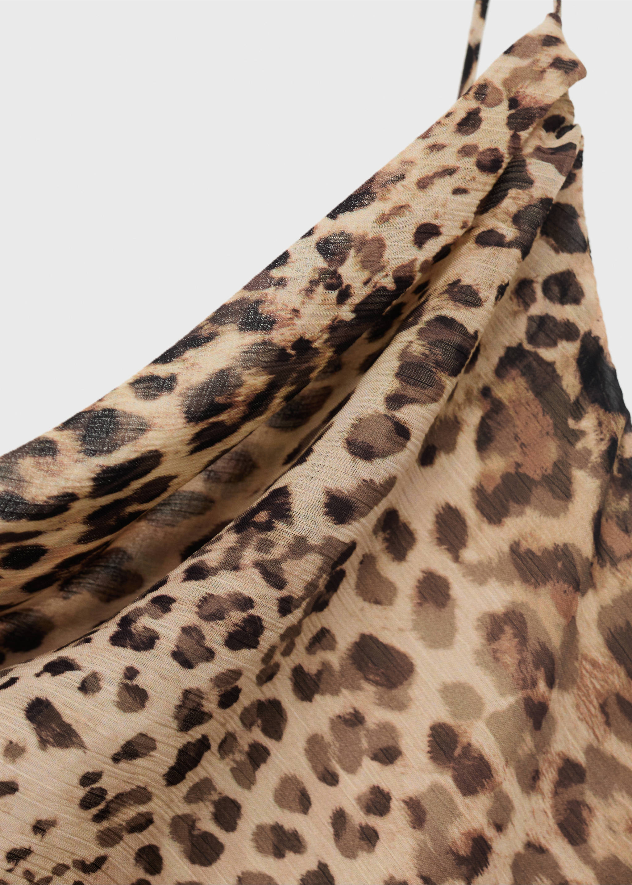 Leopard-print ruffle dress with opening - Details of the article 8, Ecru. Ref: 17093331-00.