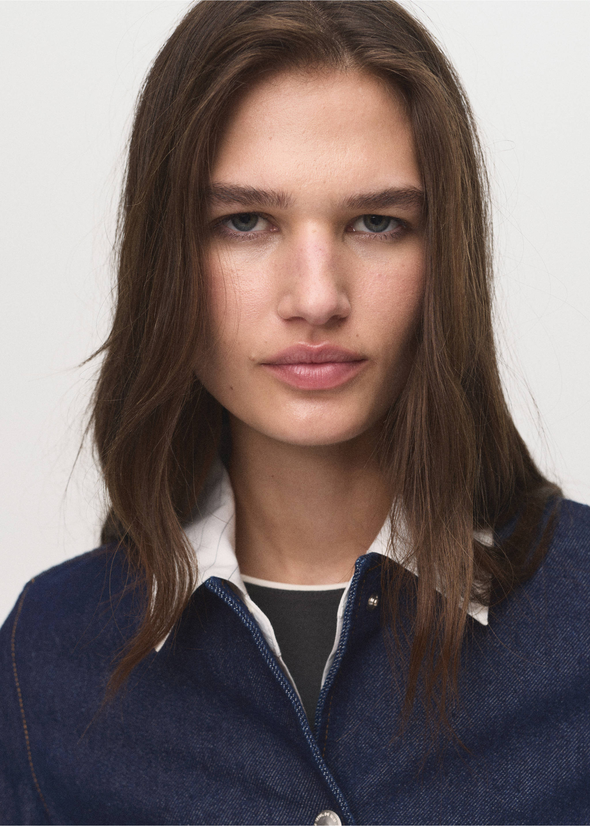 Chaqueta denim crop - Detalle del artículo 1, Azul. Ref: 17093333-00.