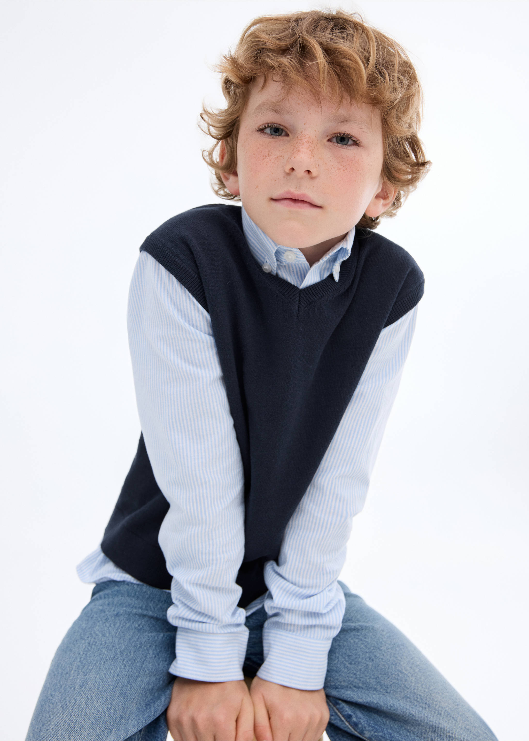 V-neck knitted waistcoat - Medium plane, Navy. Ref: 17093791-00.