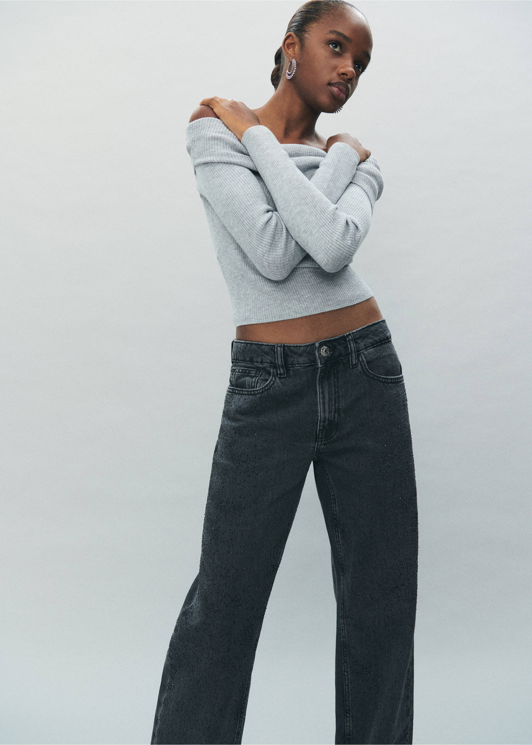 Straight-fit jeans with rhinestones - Details of the article 5, Black denim. Ref: 17093794-00.