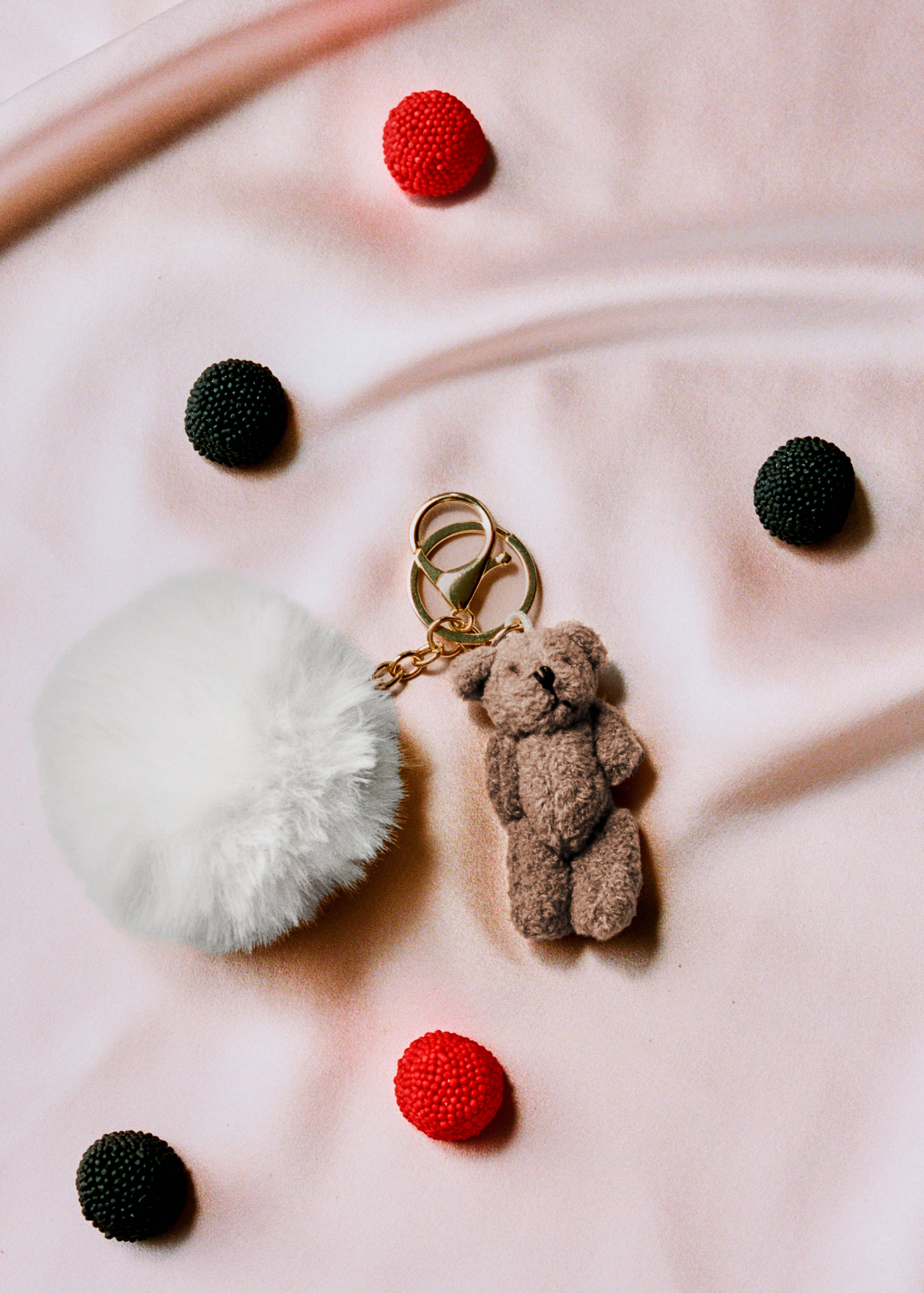 Teddy bear keychain with pom-pom - Details of the article 5