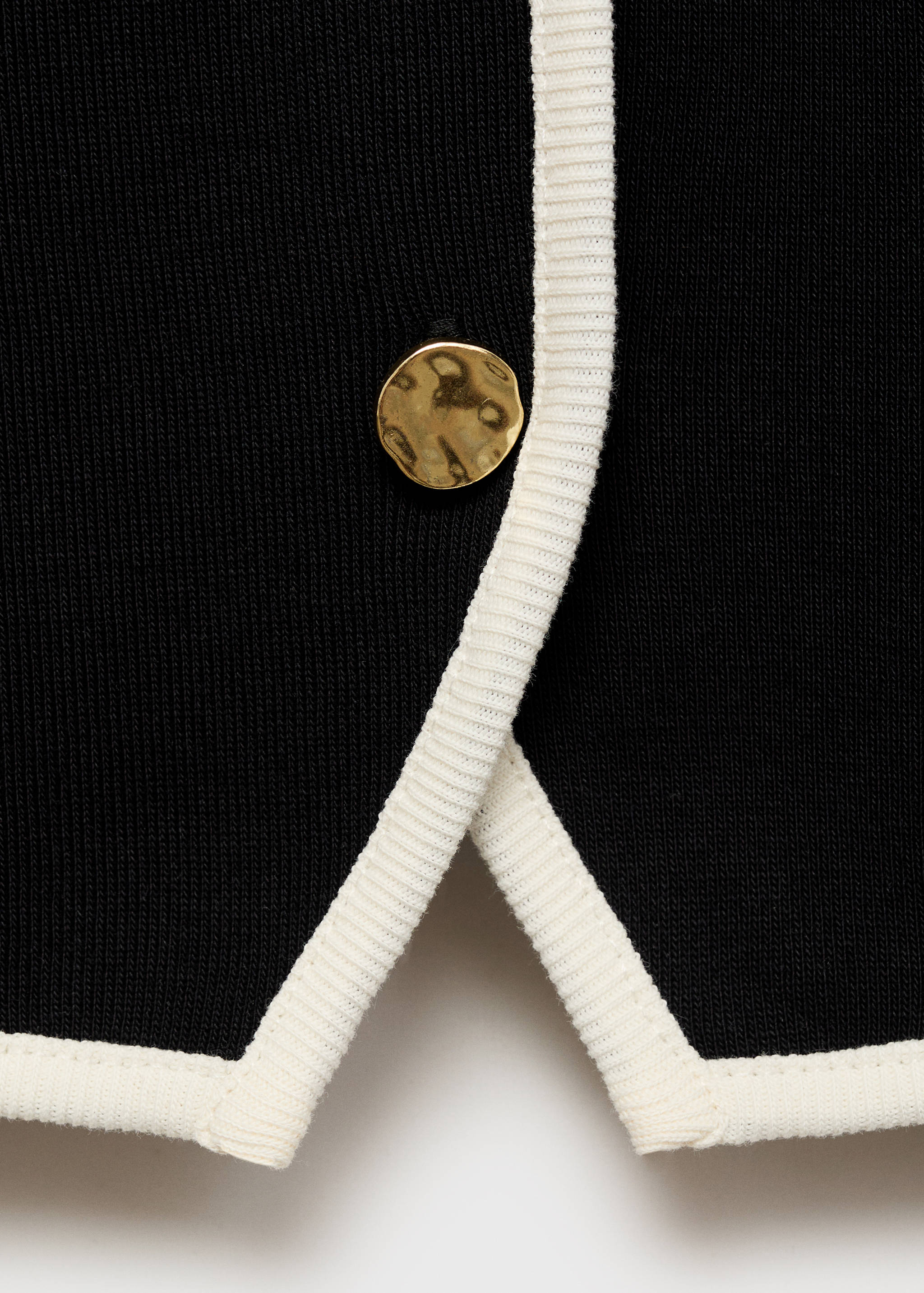 Cotton t-shirt with contrasting trim - Details of the article 0