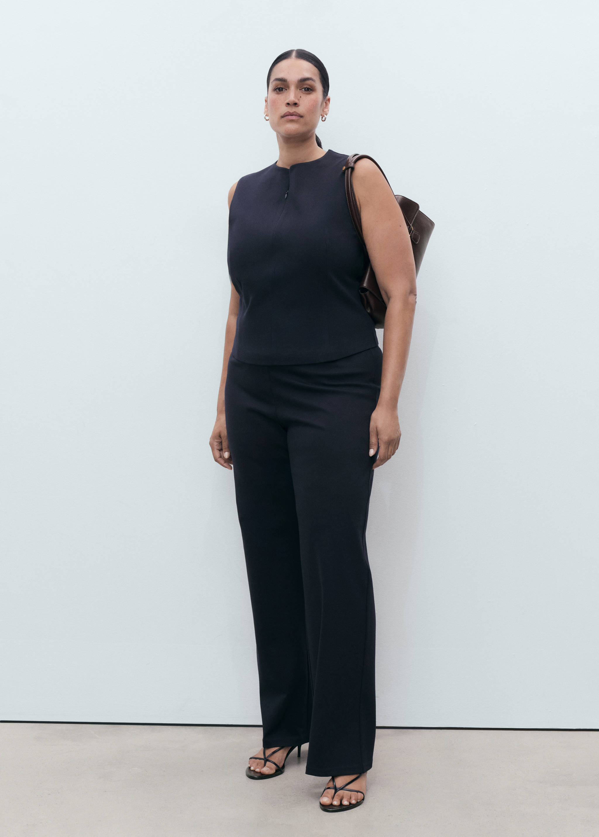 Fitted zip-up top - Details of the article 3