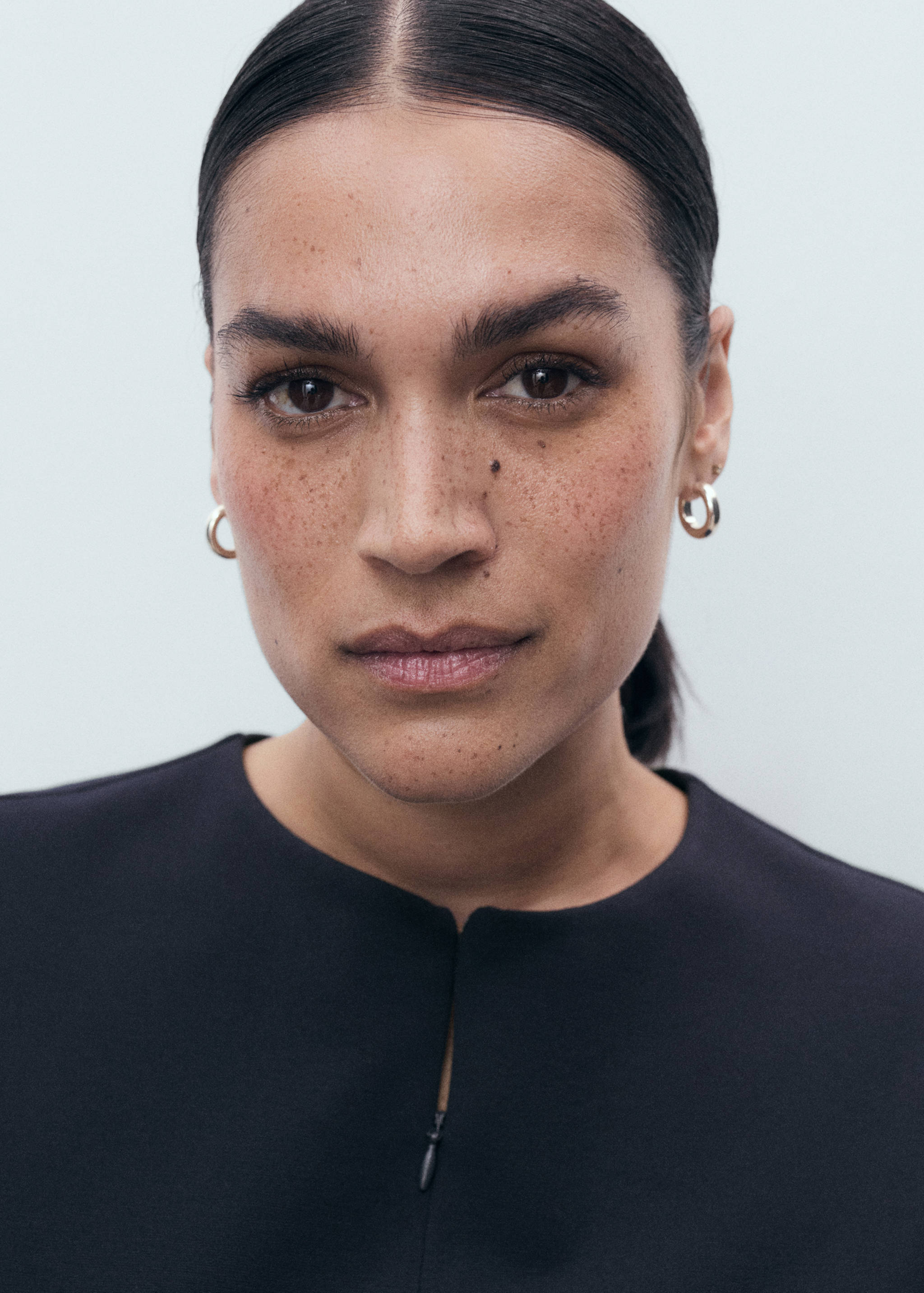 Fitted zip-up top - Details of the article 4
