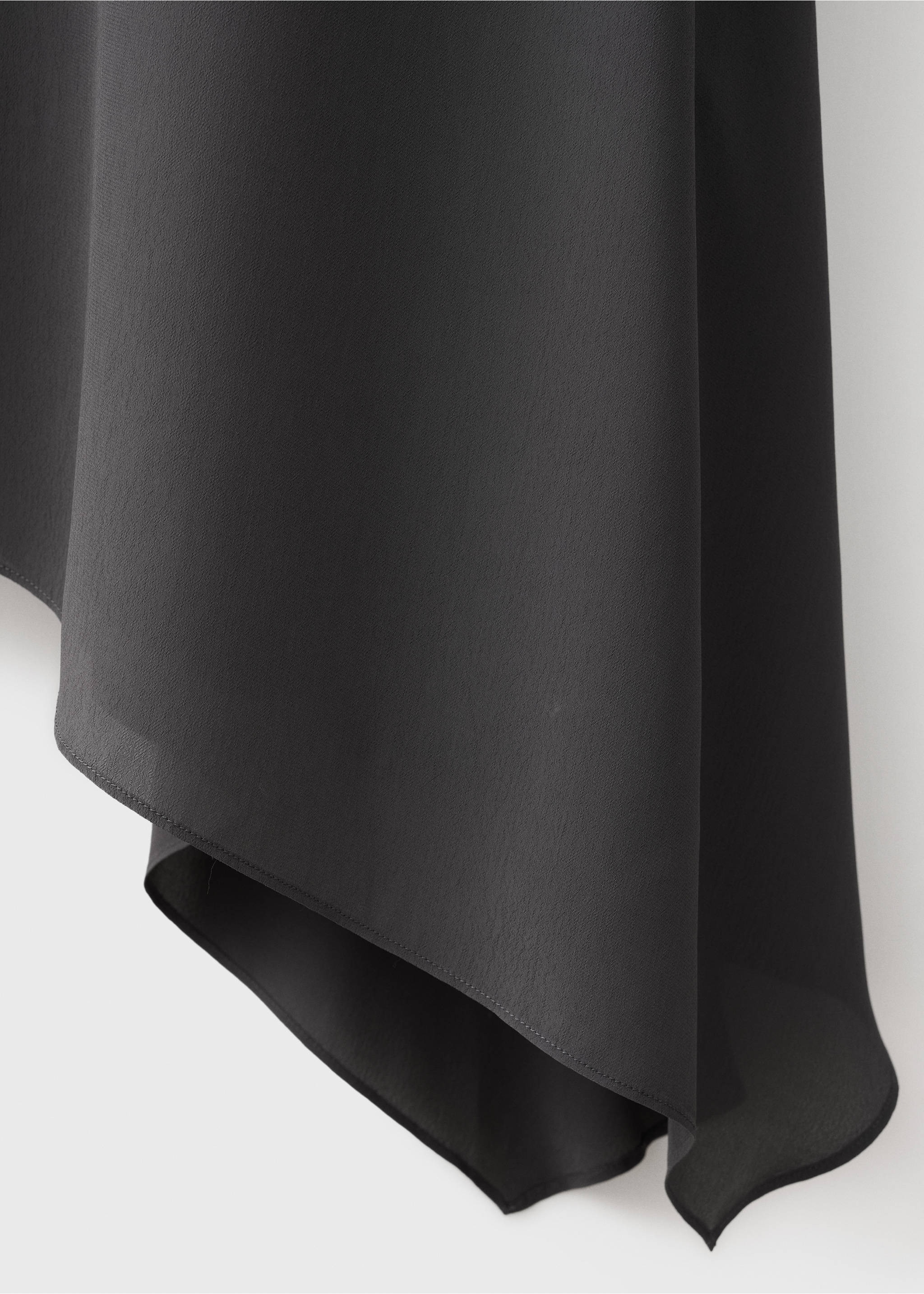 Asymmetrical maxi-skirt - Details of the article 8, Medium Grey. Ref: 17094086-00.