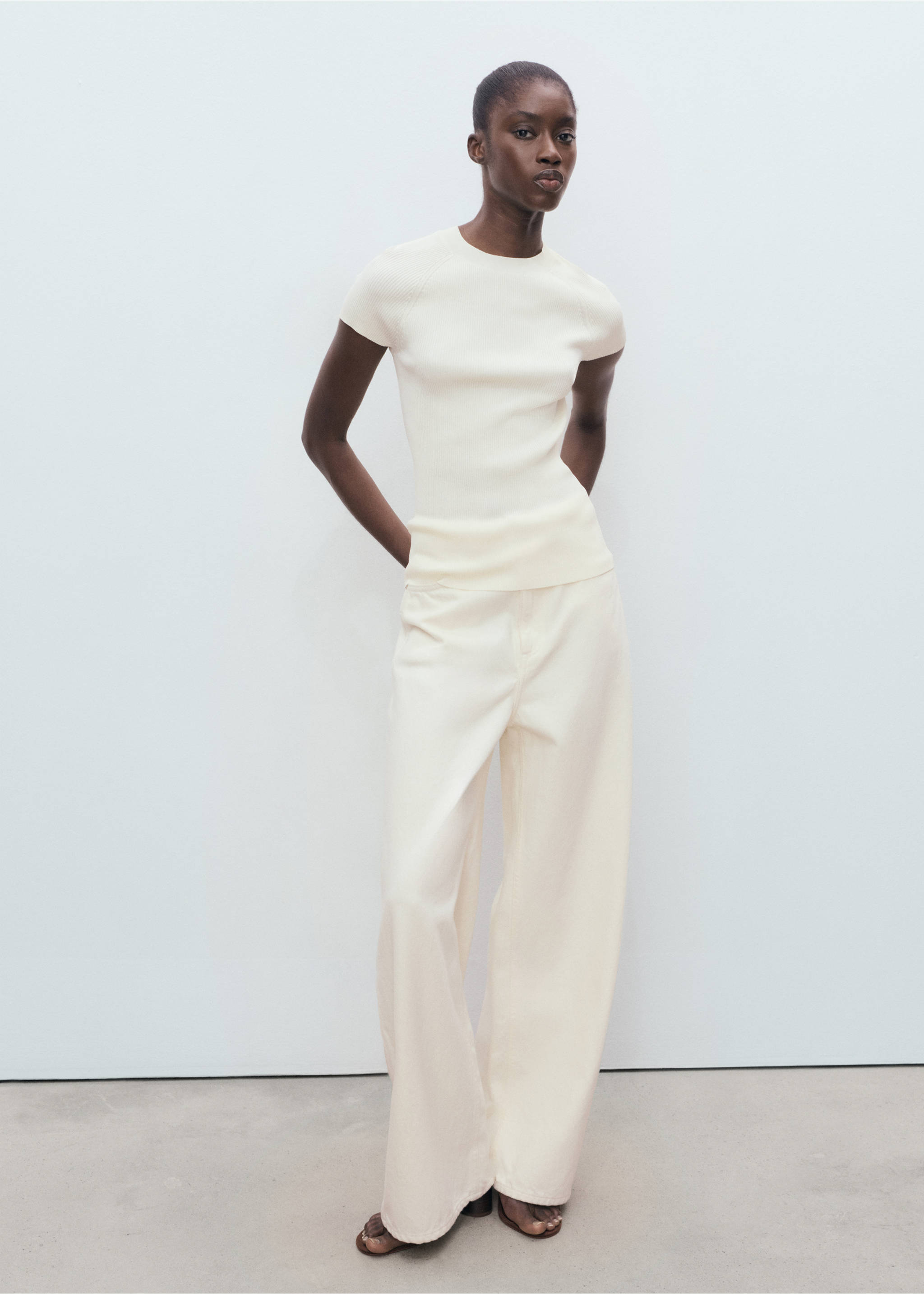 Ribbed-knit short-sleeved sweater - General plane, Ecru. Ref: 17094097-00.