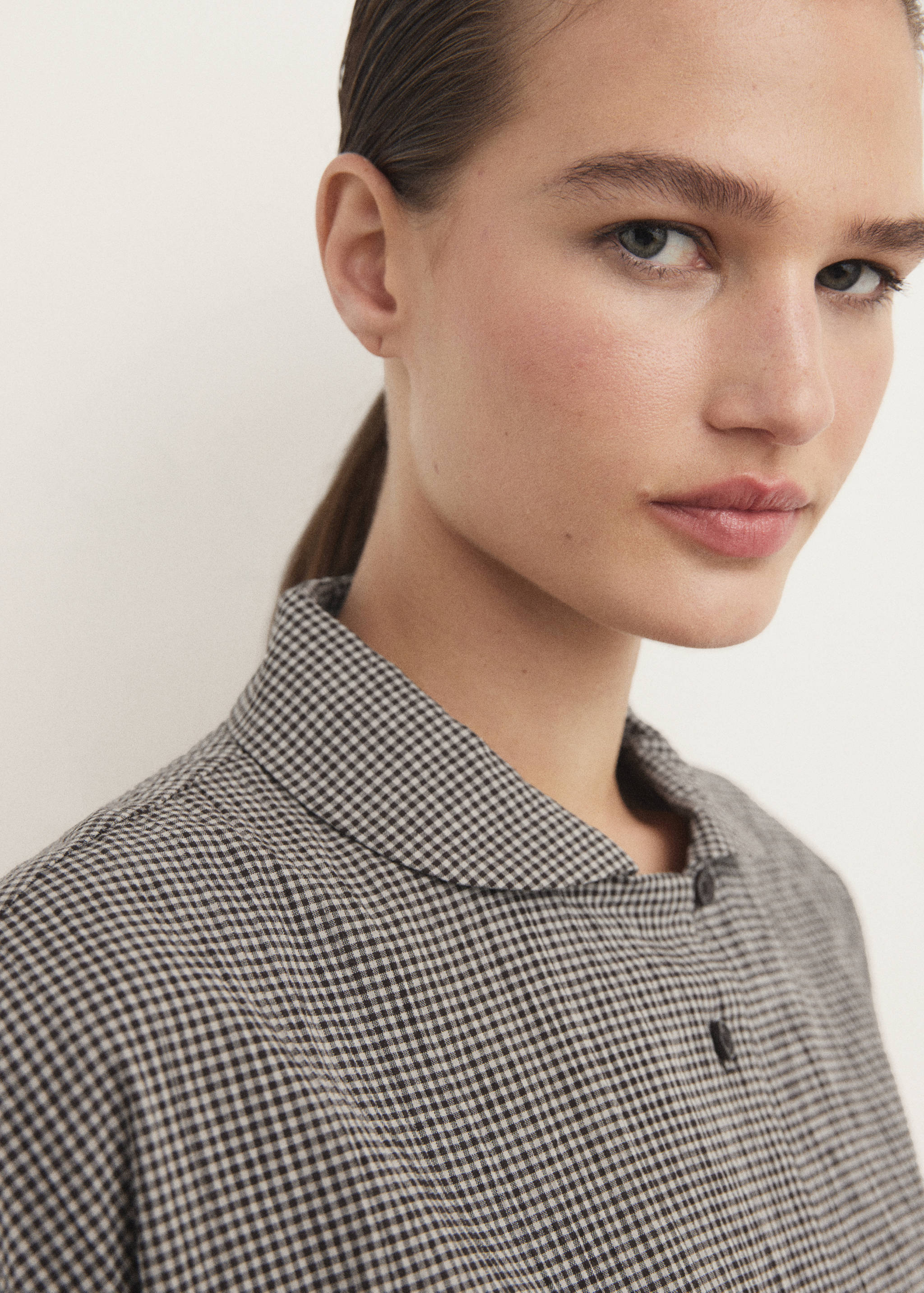 Two-piece cotton pyjamas in gingham check - Details of the article 6