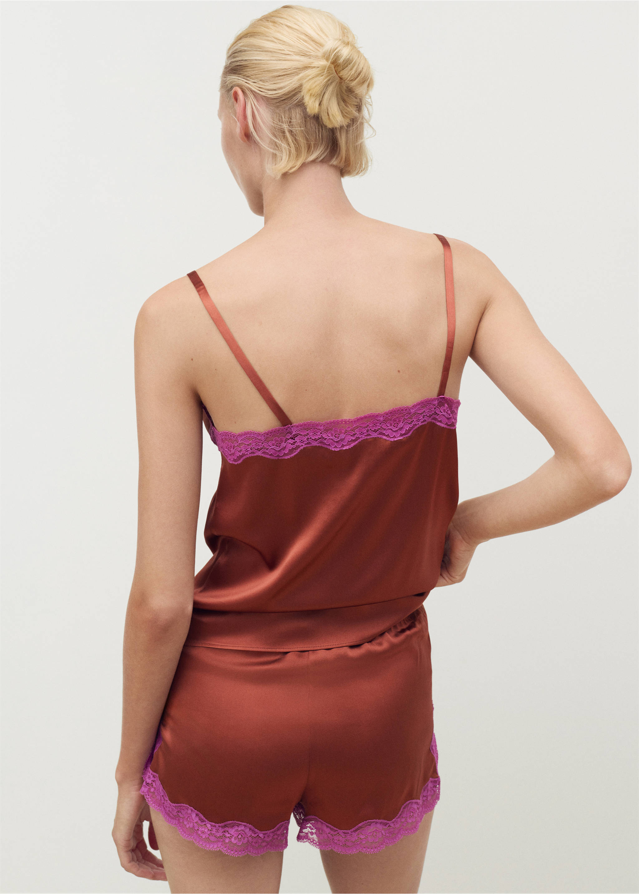 Silk shorts with contrasting lace trim - Reverse of the article, Brown. Ref: 17094109-00.