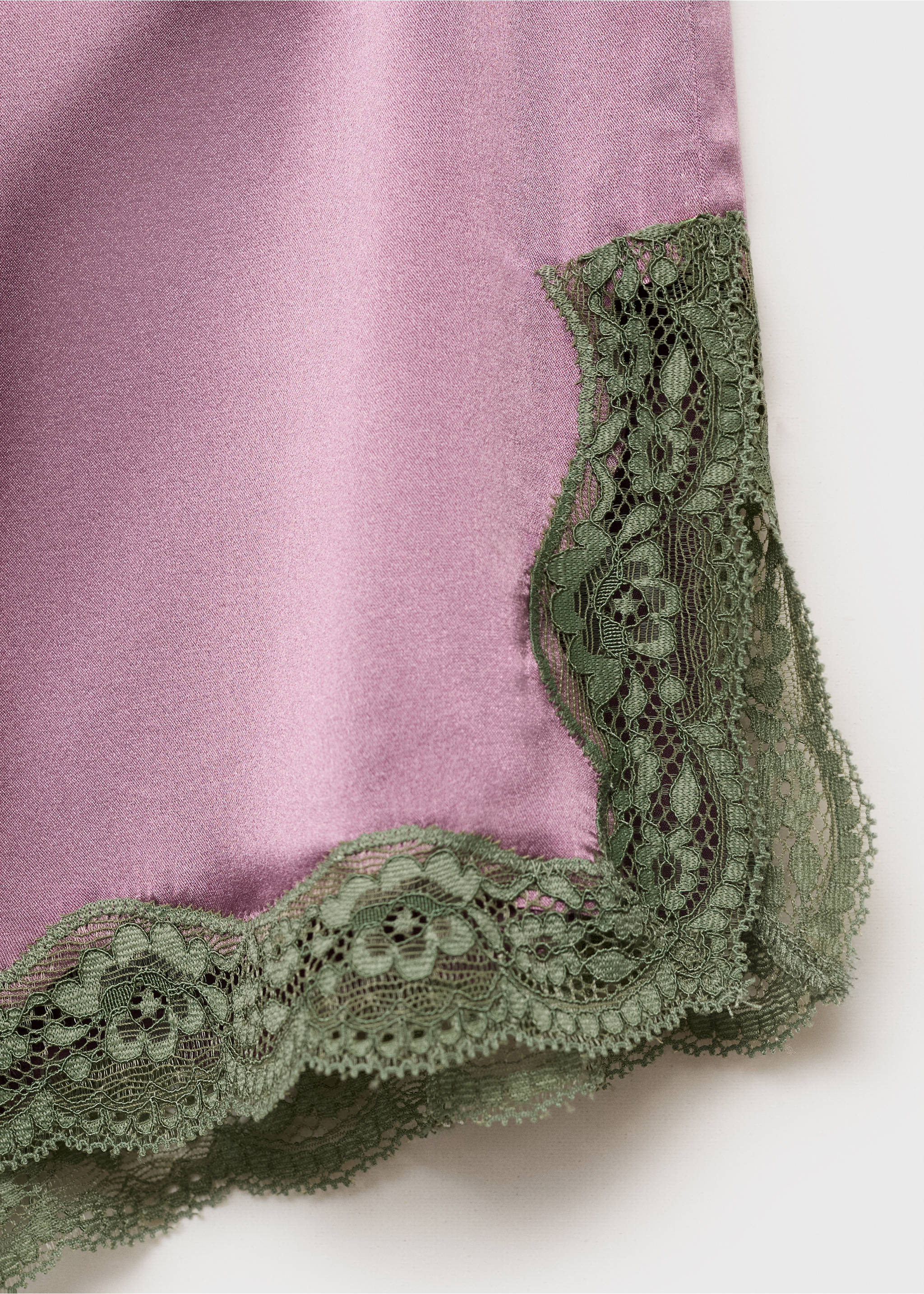 Silk shorts with contrasting lace trim - Details of the article 8, Plum. Ref: 17094109-00.