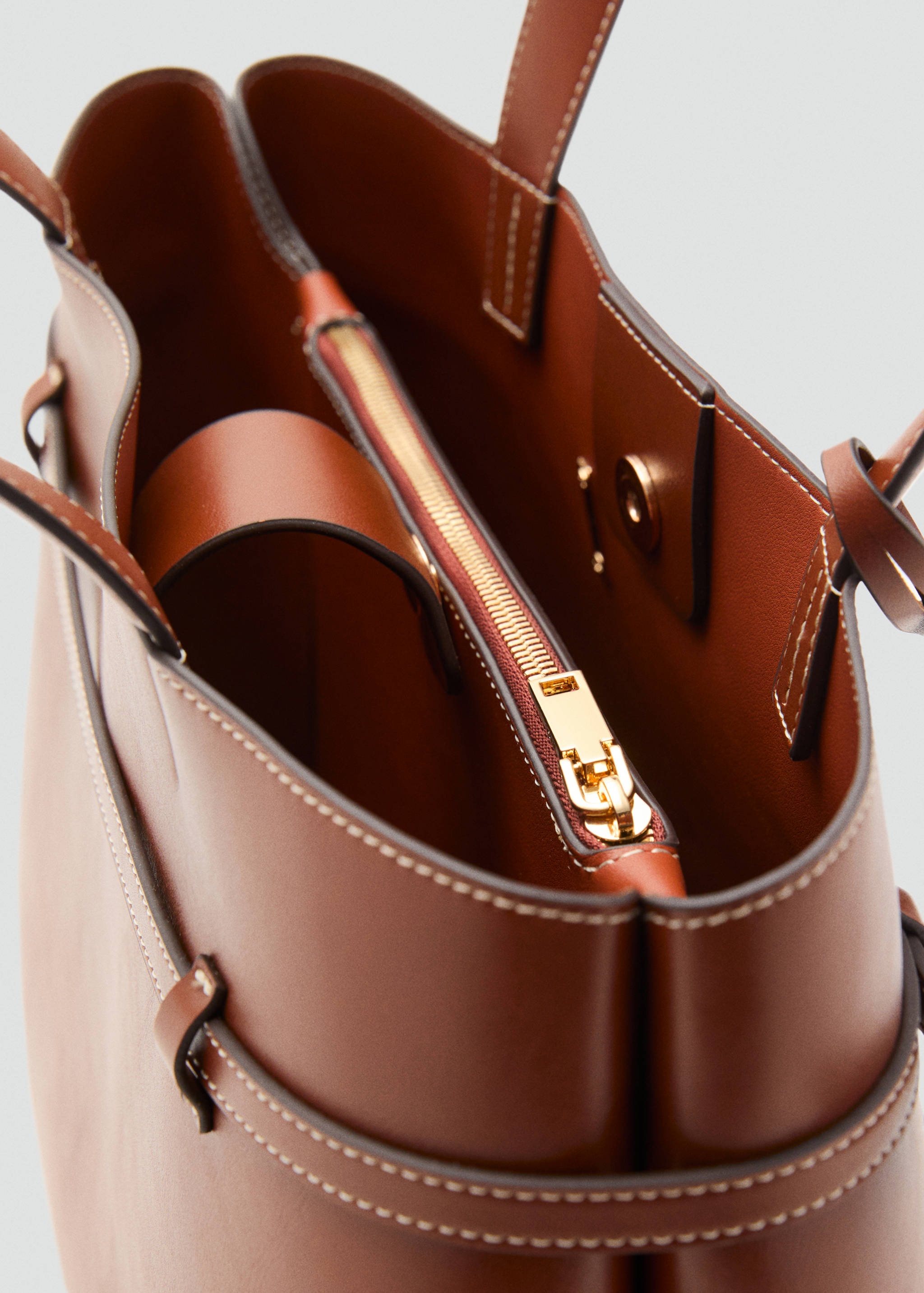 Shopper bag with charm - Details of the article 3