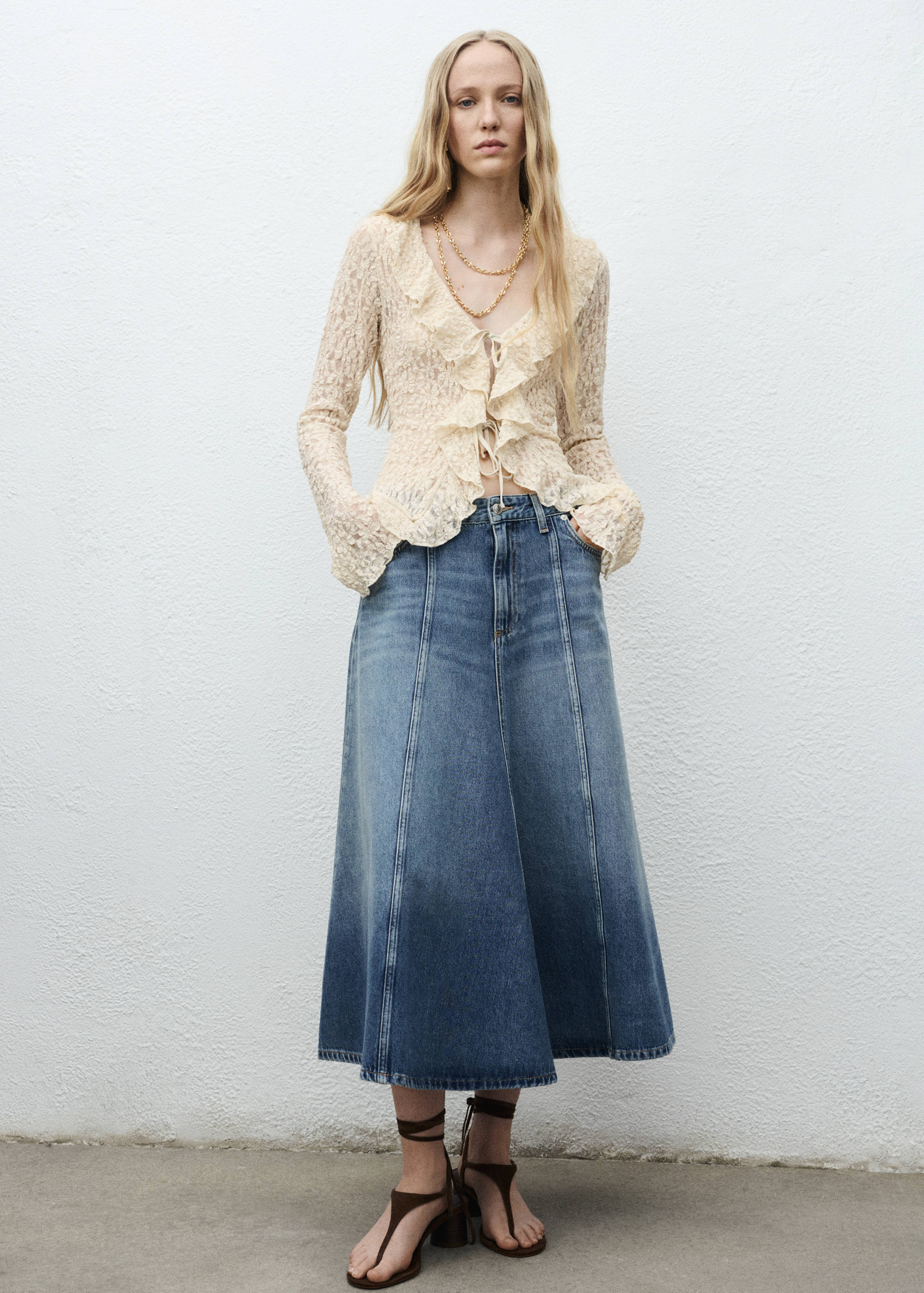 Lace blouse with ruffles - General plane