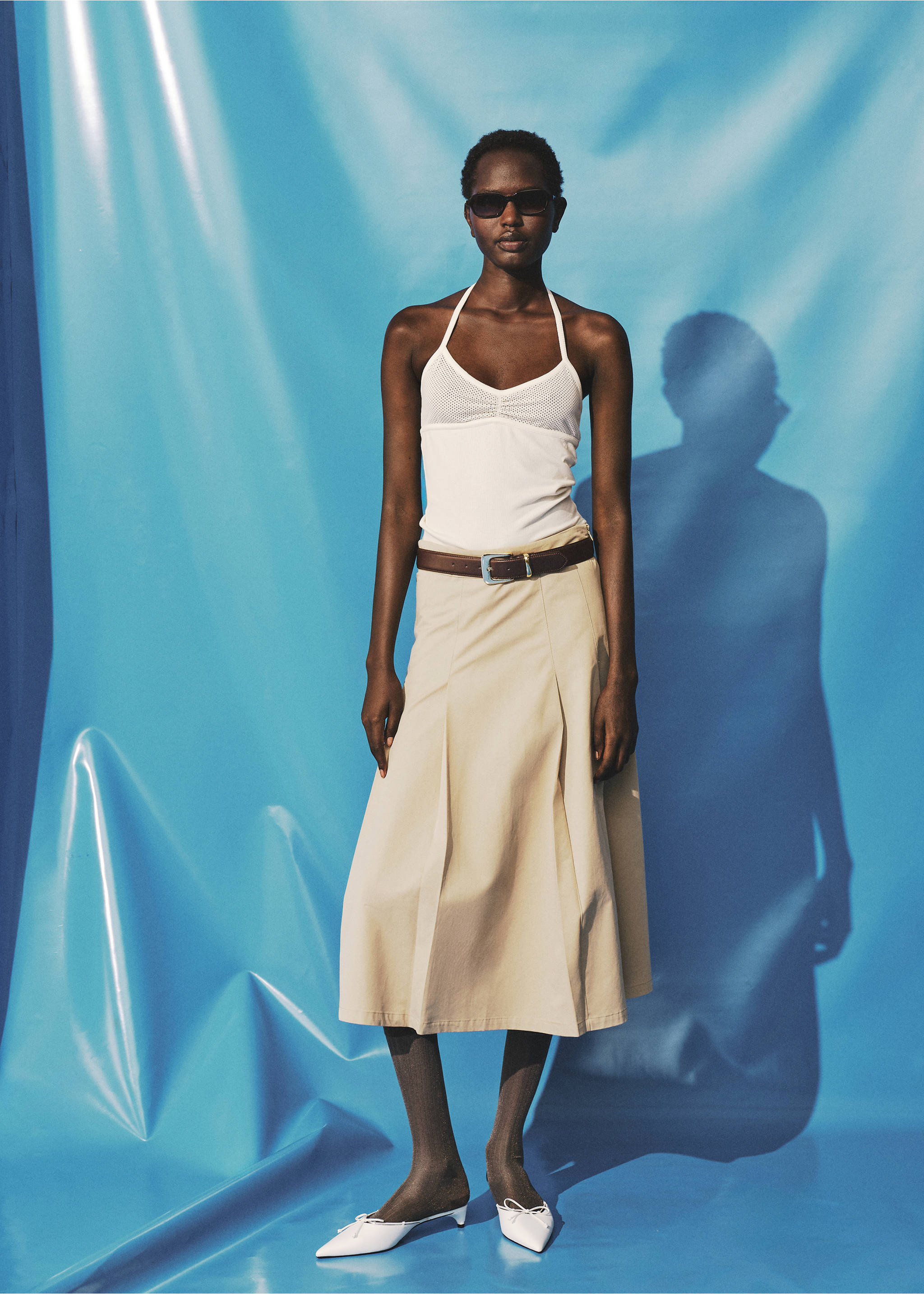 Top with perforated neckline - General plane, Off White. Ref: 17094143-00.