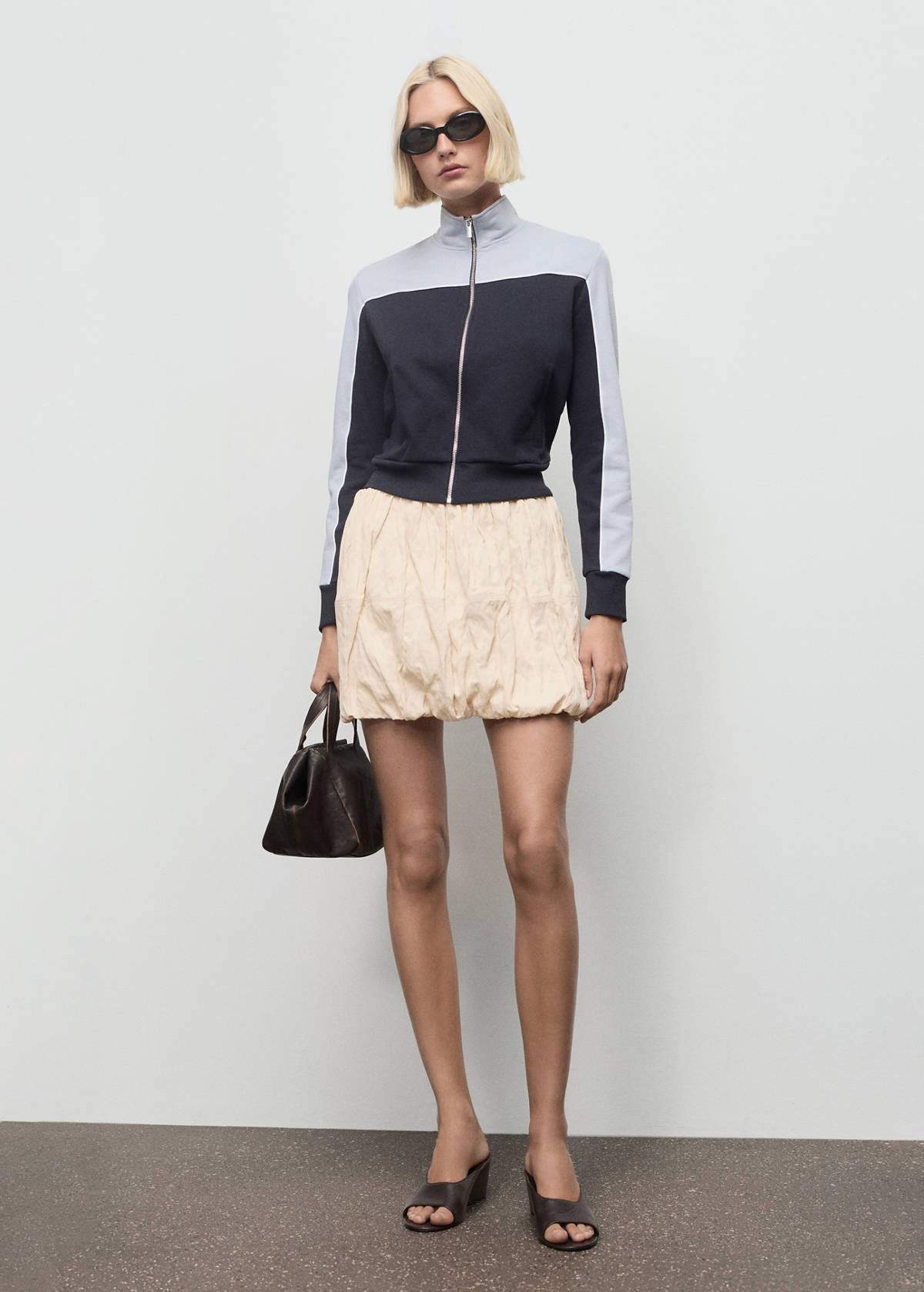 Creased-effect balloon skirt