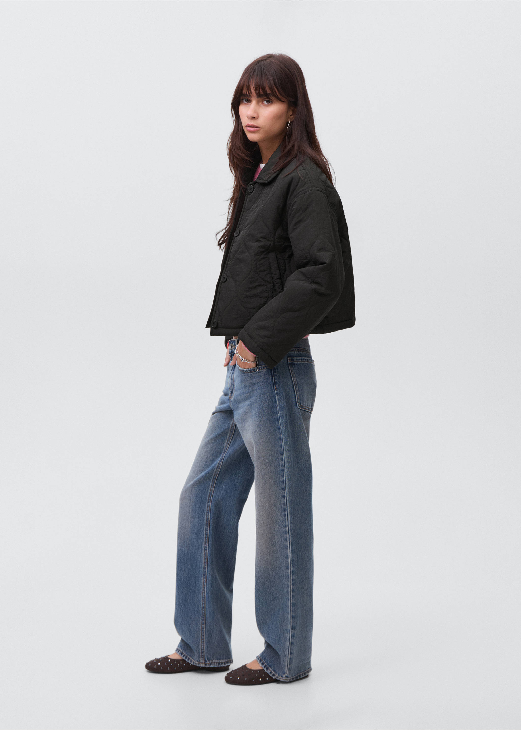 Gesteppter Parka mit Knöpfen - Detail des Artikels 2, Schwarz. Ref: 17094413-00.