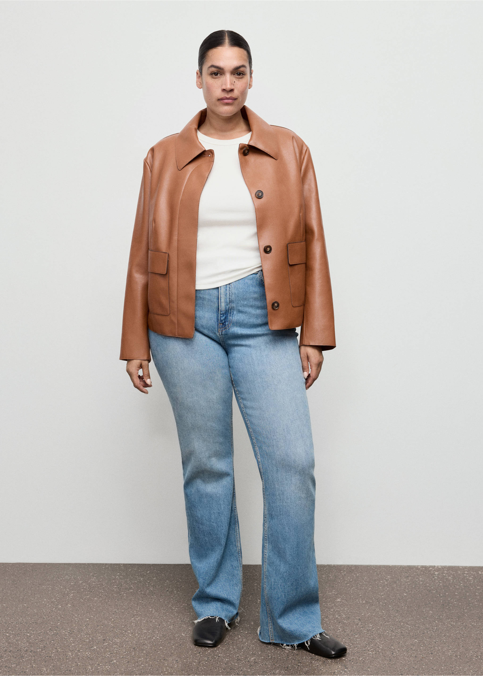 Faux-leather jacket with pockets - Details of the article 6, Medium Brown. Ref: 17094433-00.
