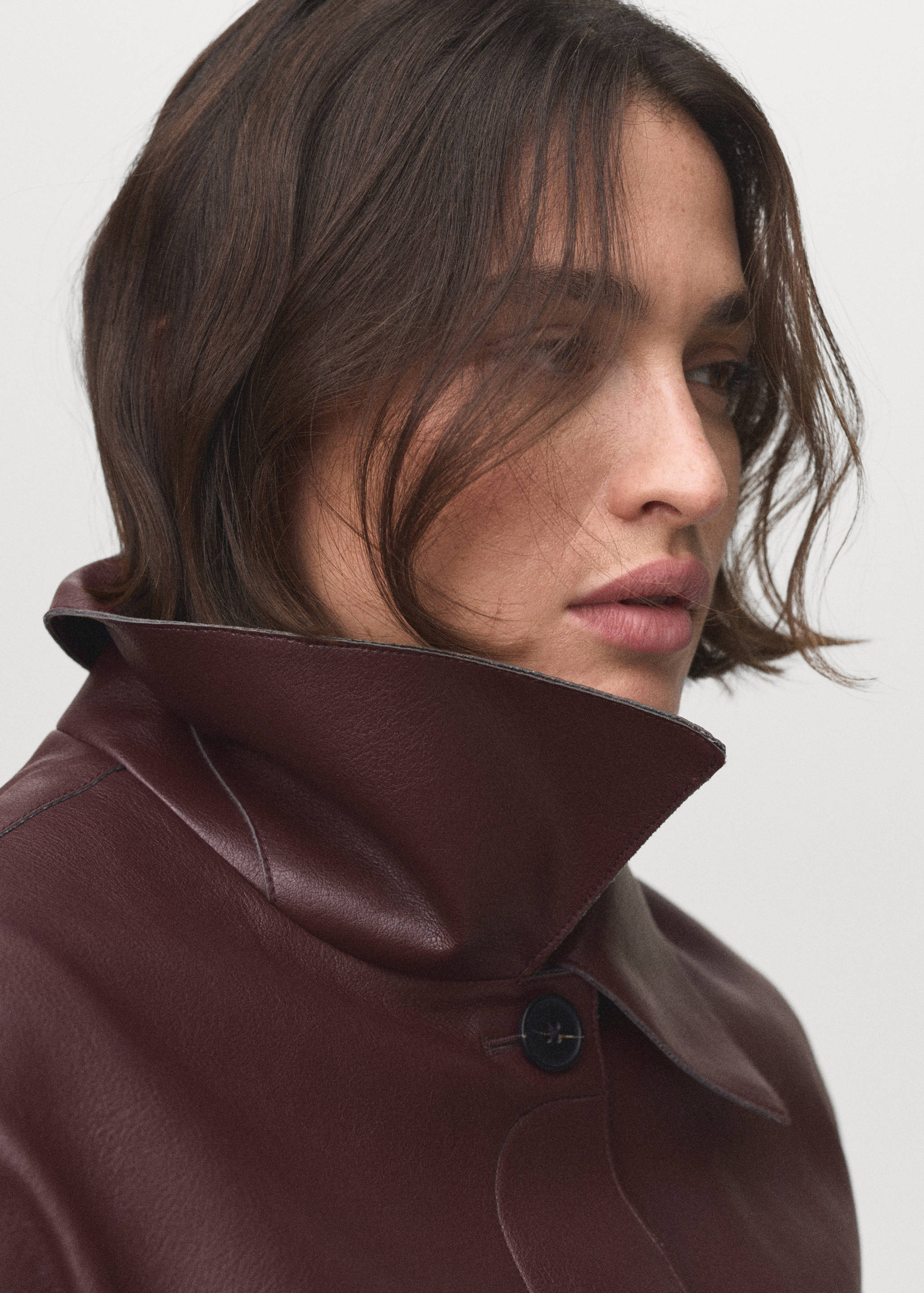 Faux-leather jacket with pockets - Details of the article 4
