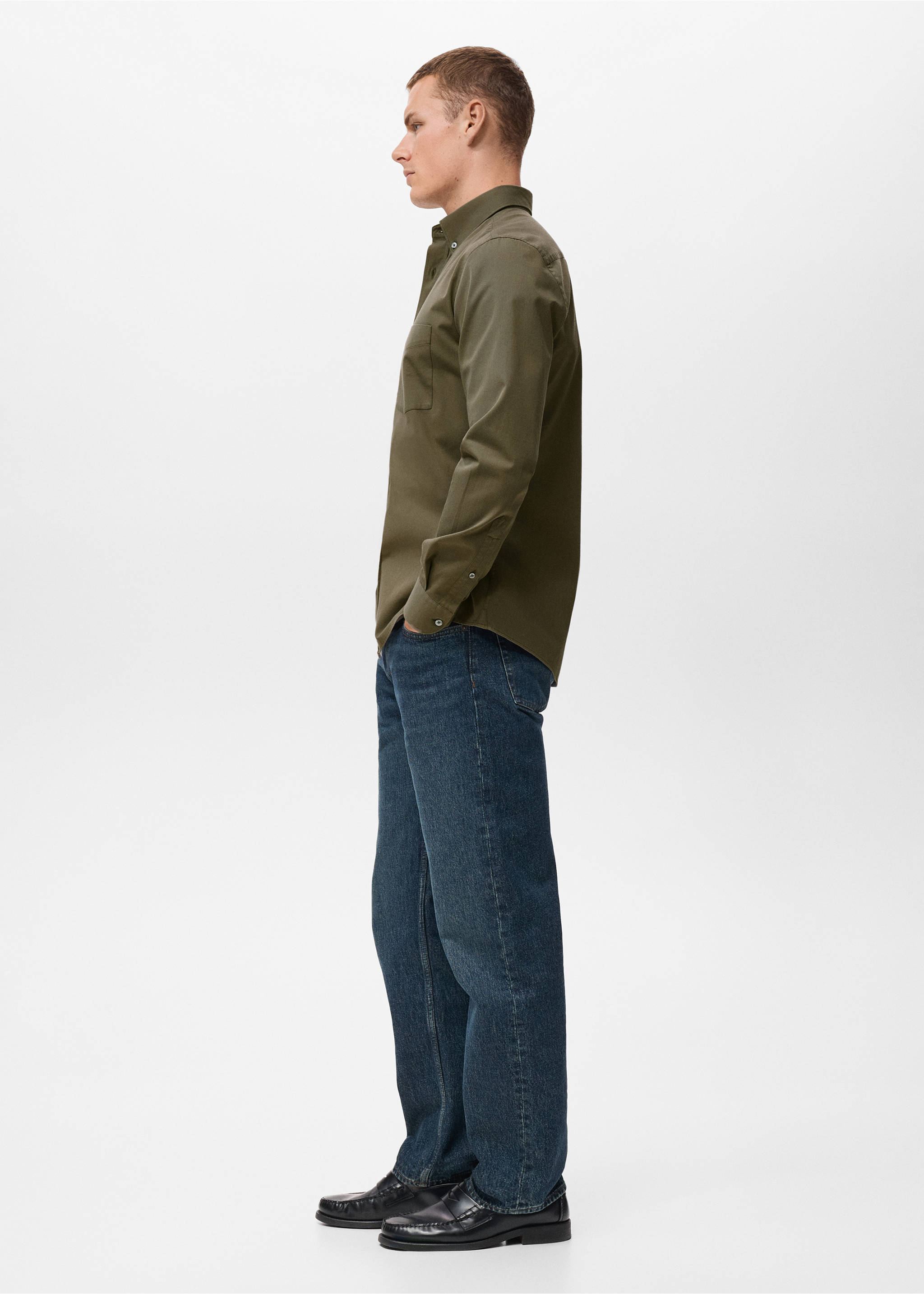 100% cotton regular fit pocket shirt - Details of the article 2, Medium Brown. Ref: 17094440-00.