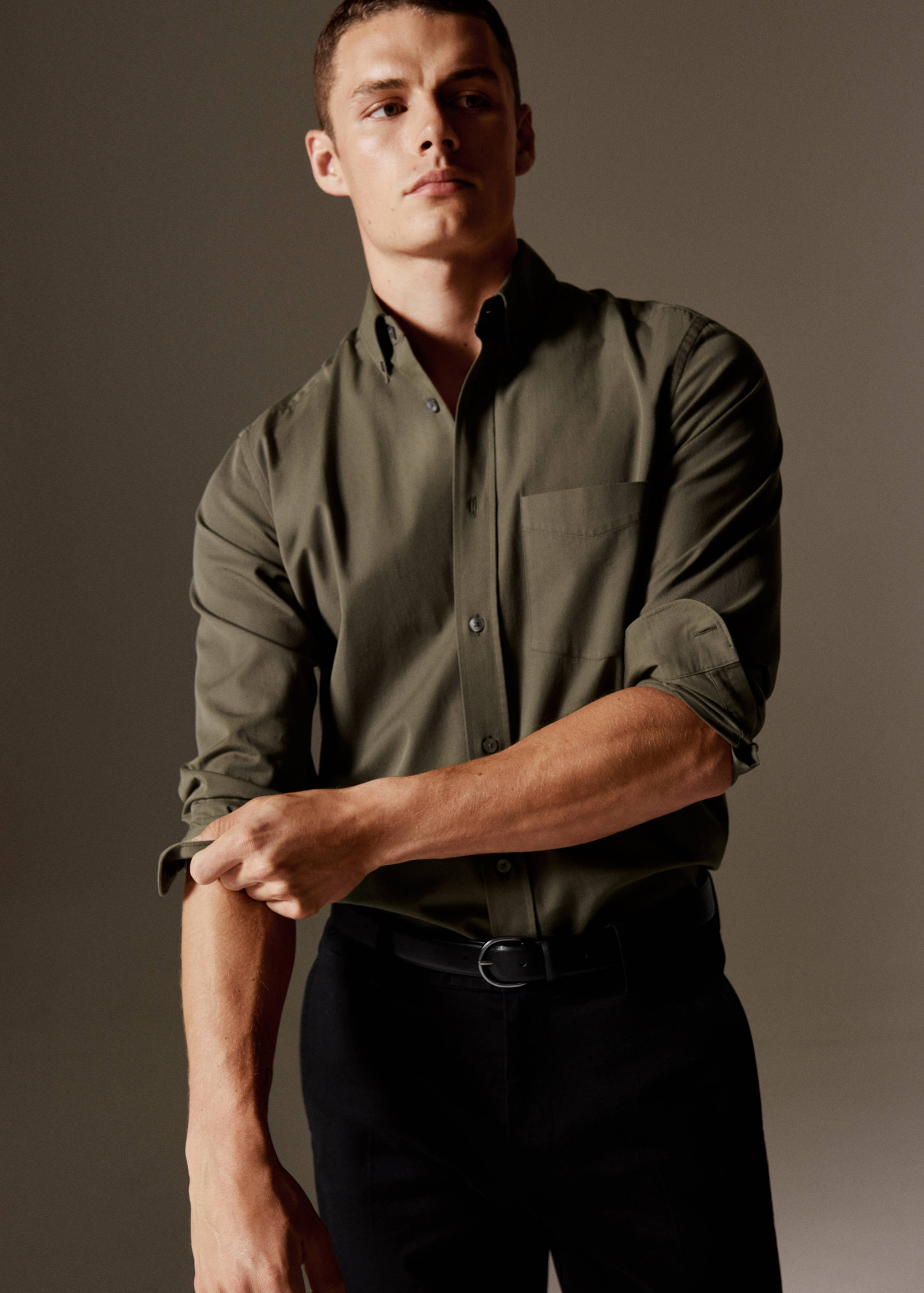 100% cotton regular fit pocket shirt - Details of the article 3