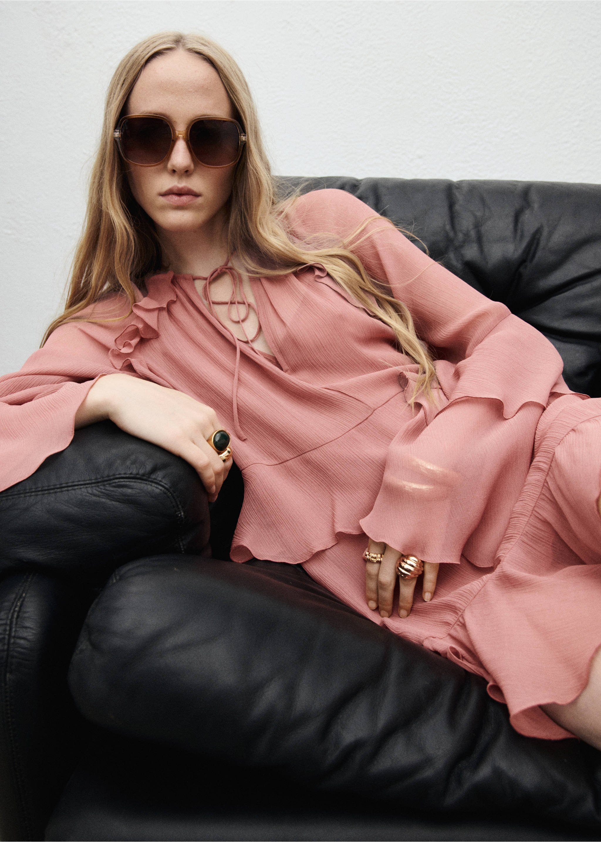 Vestido volantes manga acampanda - Detalle del artículo 6, Rosa. Ref: 17094446-00.