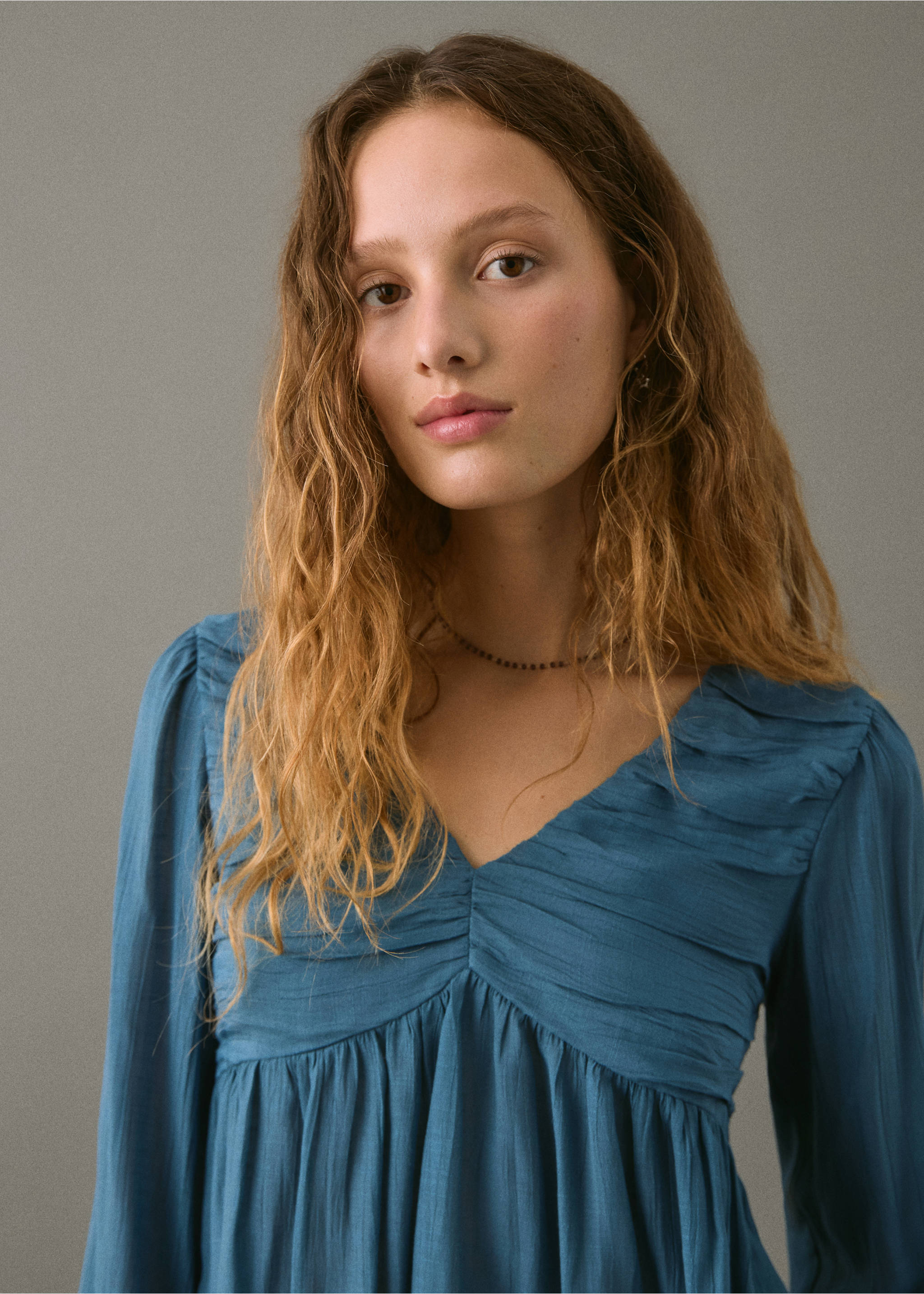 Ruched flowing blouse - Details of the article 1, Petrol Blue. Ref: 17094774-00.