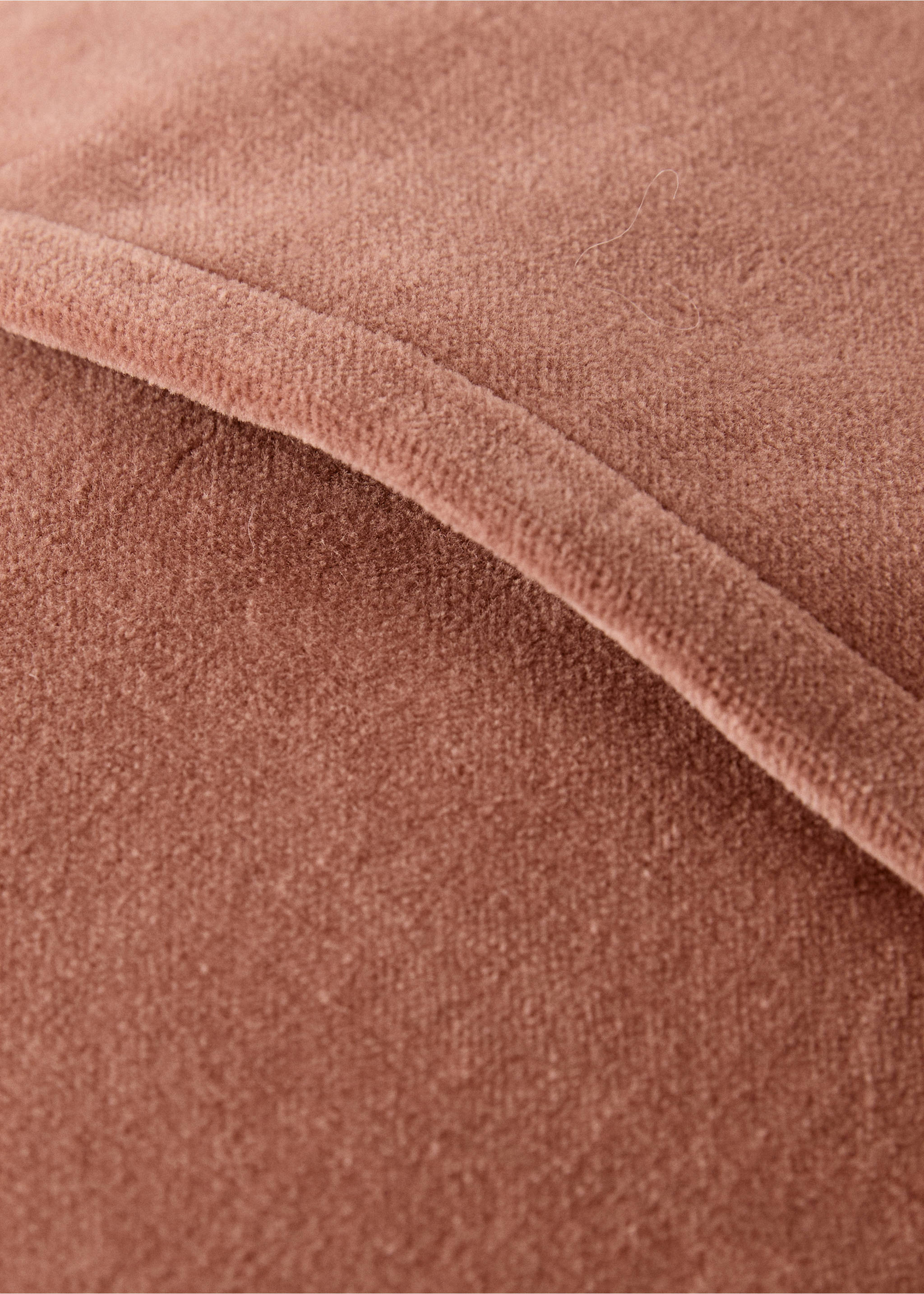 Cotton velvet garment-dyed cushion cover for children’s bed 30x40 cm - Details of the article 3, Pink. Ref: 17095163-00.