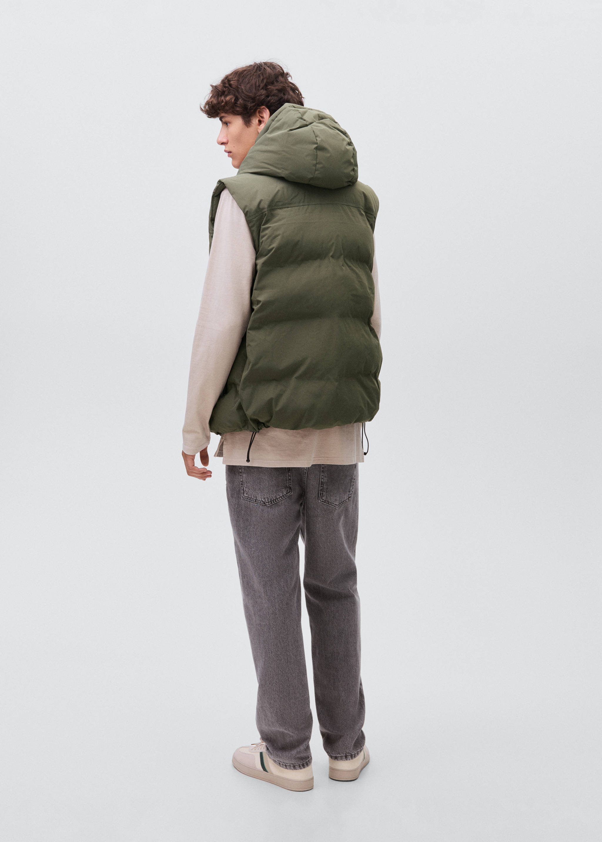 Quilted gilet - Reverse of the article