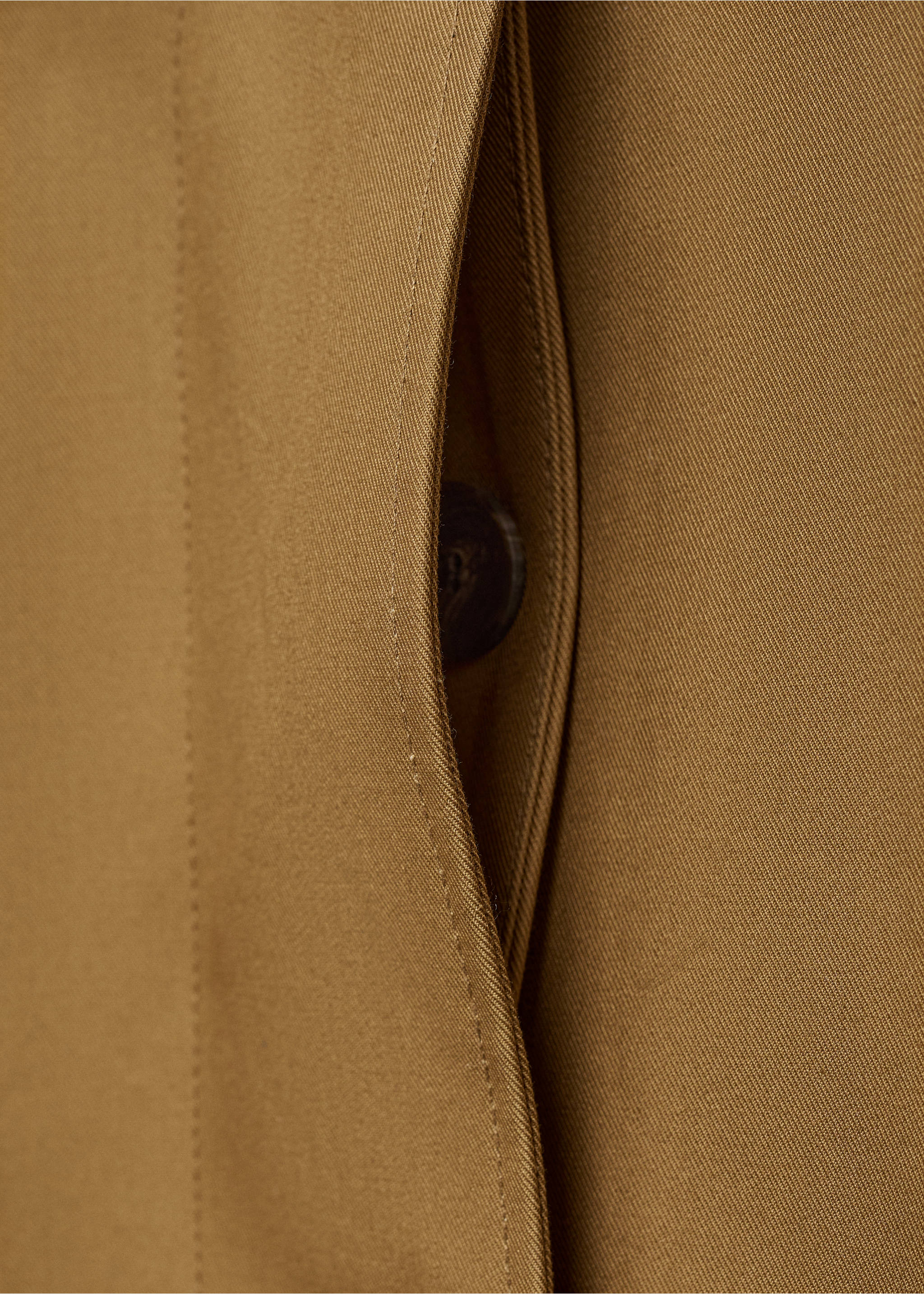 100% cotton long trench coat - Details of the article 8, Tobacco Brown. Ref: 17095801-00.