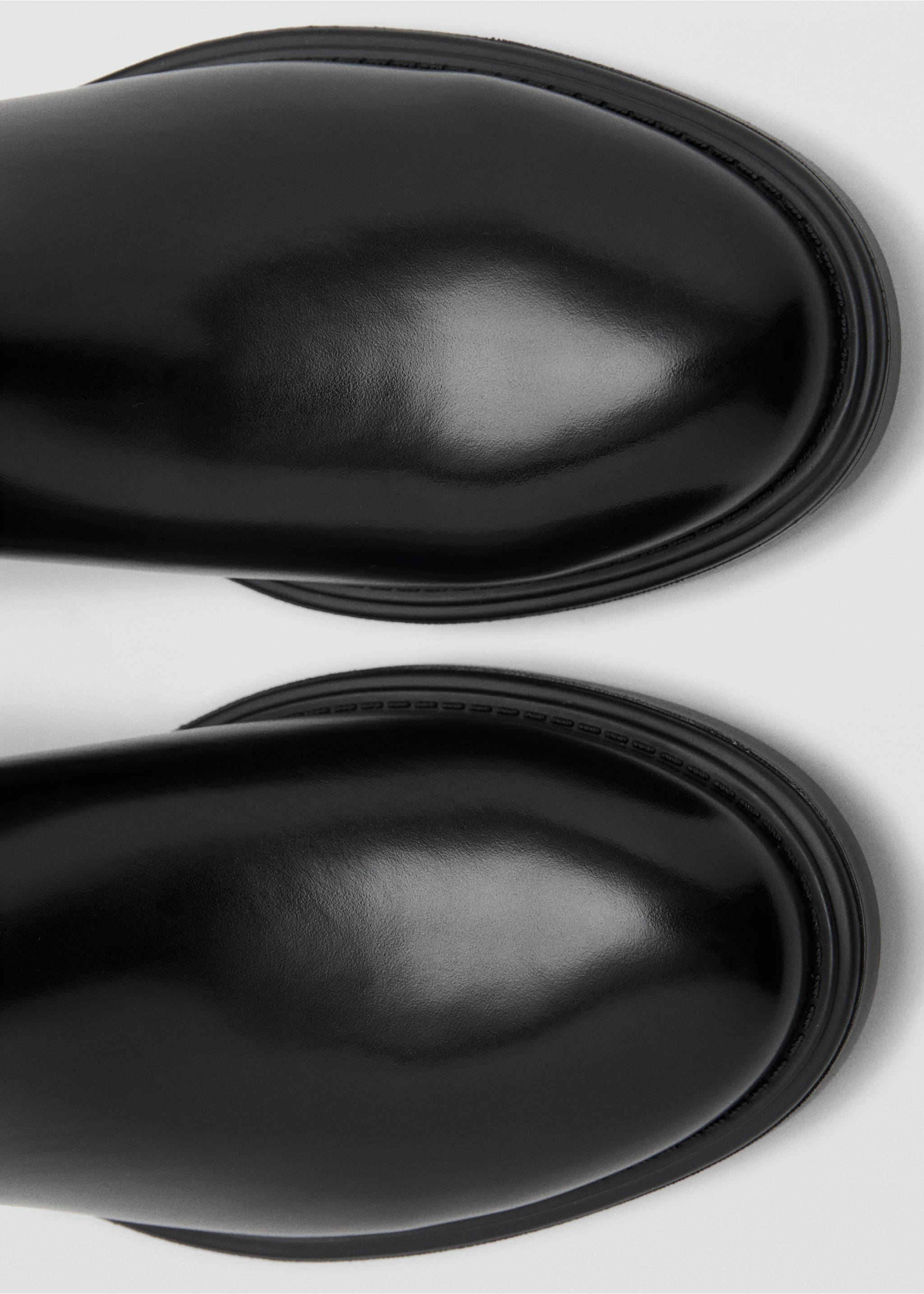 Chelsea boots simili-cuir - Détail de l'article 2, Noir. Ref: 17095982-00.